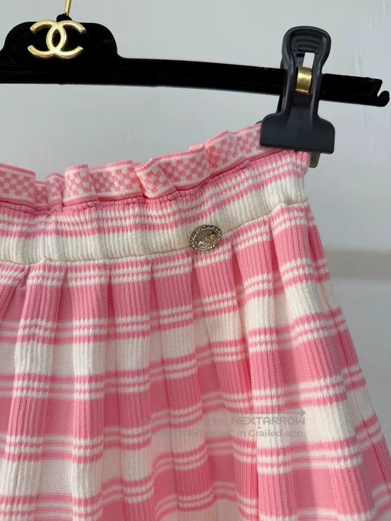 Chanel Chanel 23C pink striped knitted skirt umbrella skirt Size 42" / US 20 - 4 Thumbnail