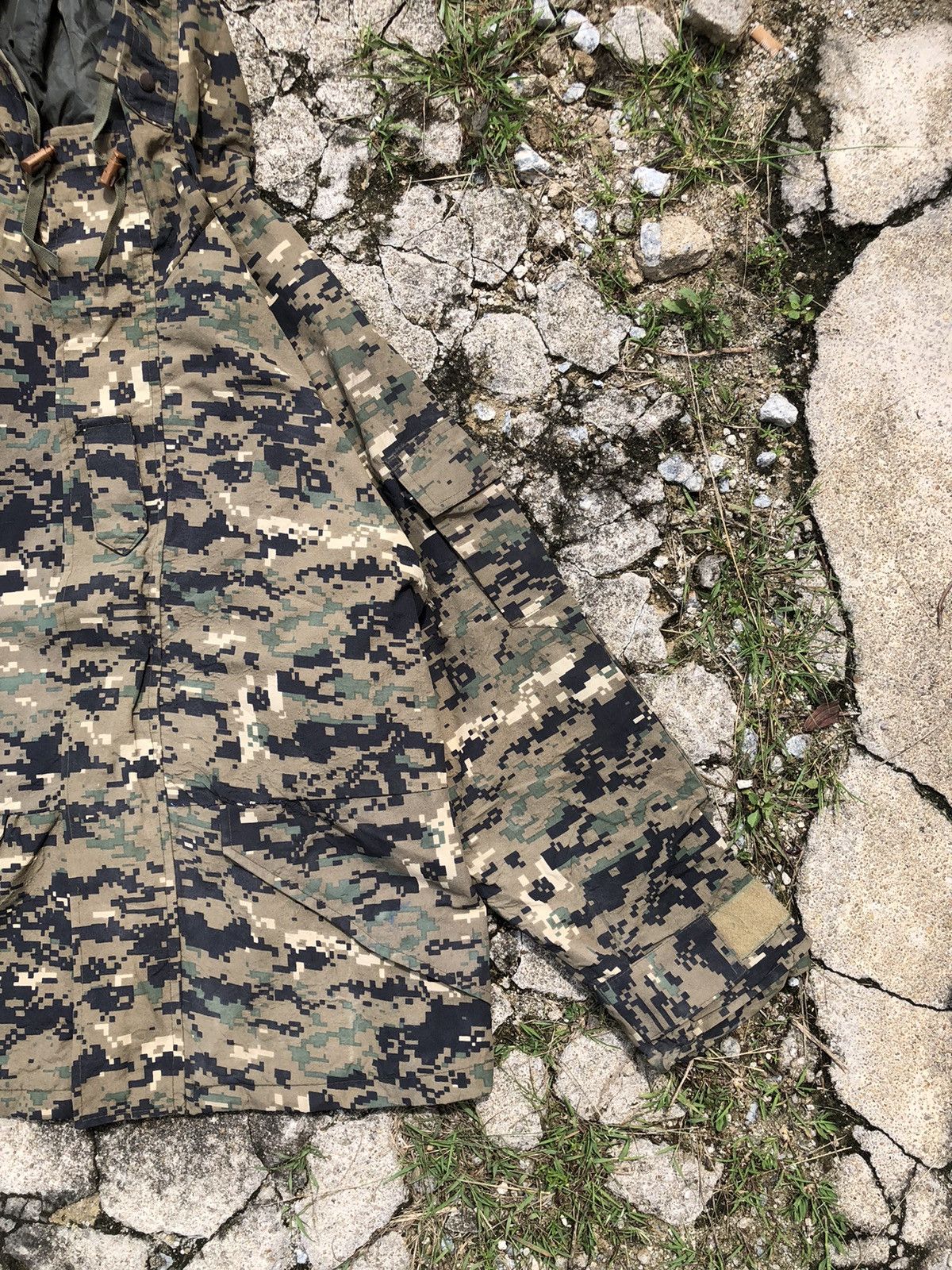 Japanese Brand × Vintage Vintage Army Camouflage Light Jacket Size US L / EU 52-54 / 3 - 4 Thumbnail