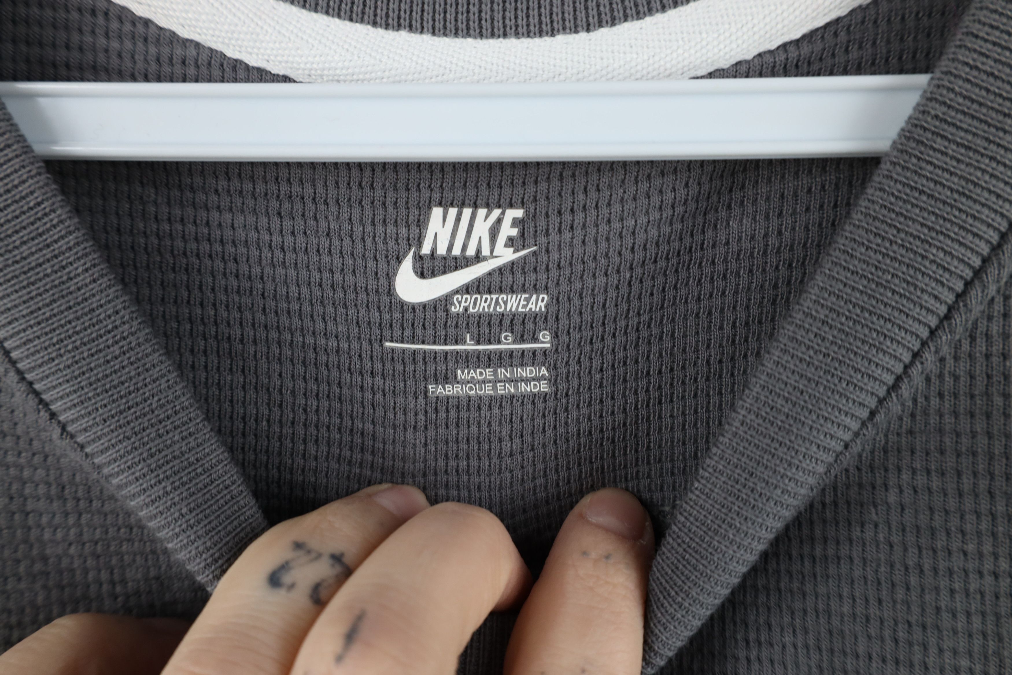 Nike NOS Vintage Y2K Nike Mini Swoosh Thermal Waffle Knit T-Shirt Size US L / EU 52-54 / 3 - 10 Thumbnail