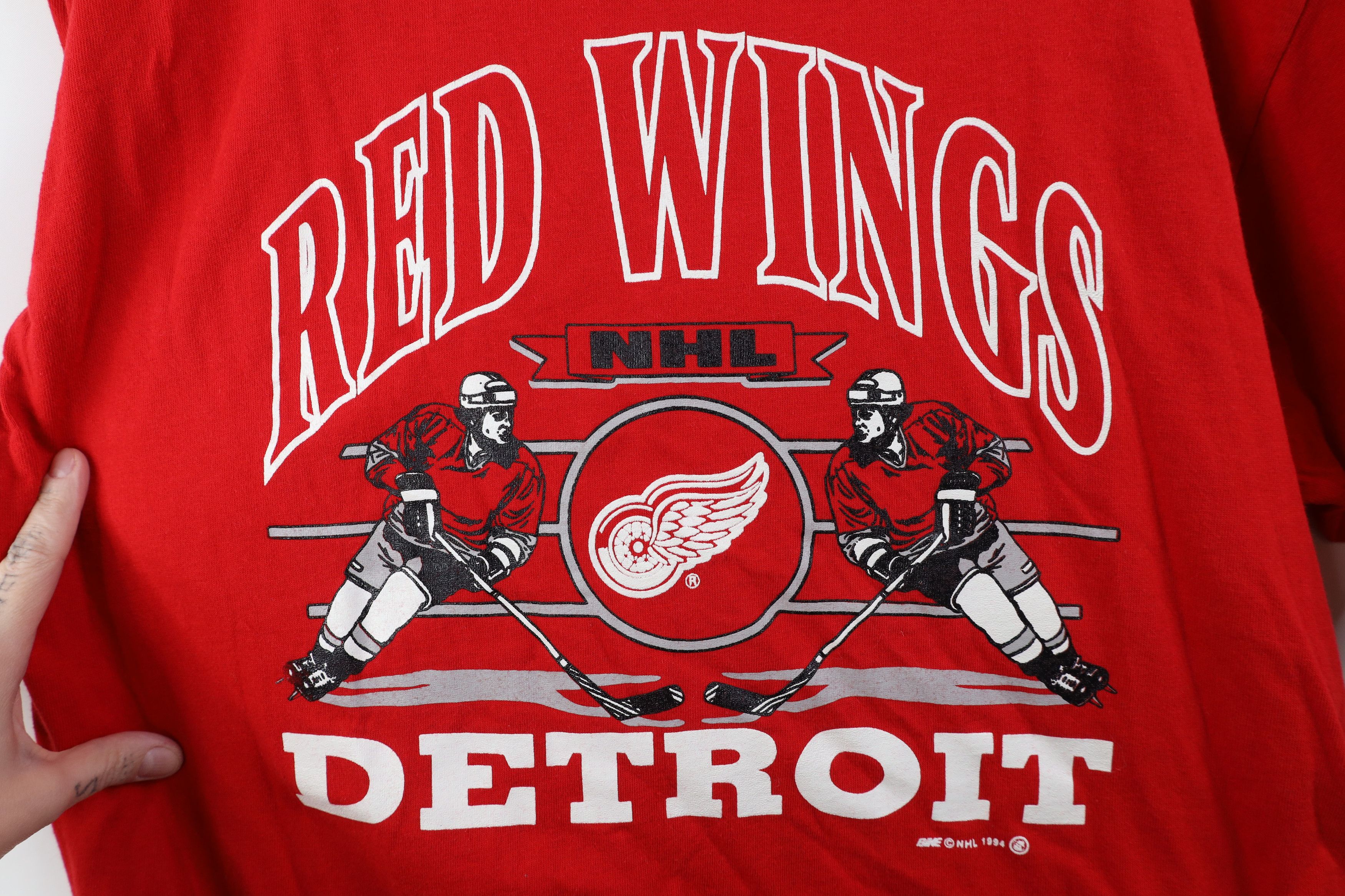 Vintage Vintage 90s Red Wings Hockey Short Sleeve T-Shirt Red USA Size US XL / EU 56 / 4 - 4 Thumbnail