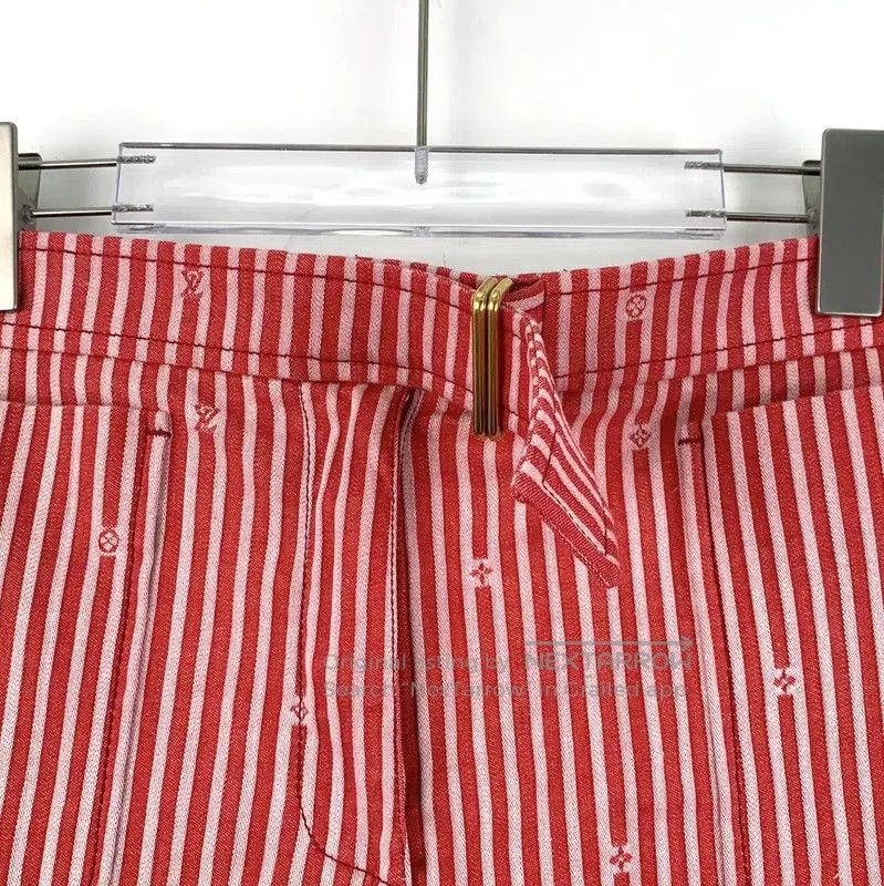 Louis Vuitton Louis Vuitton Color Block Cotton Shorts for Women . Size 23" - 4 Thumbnail