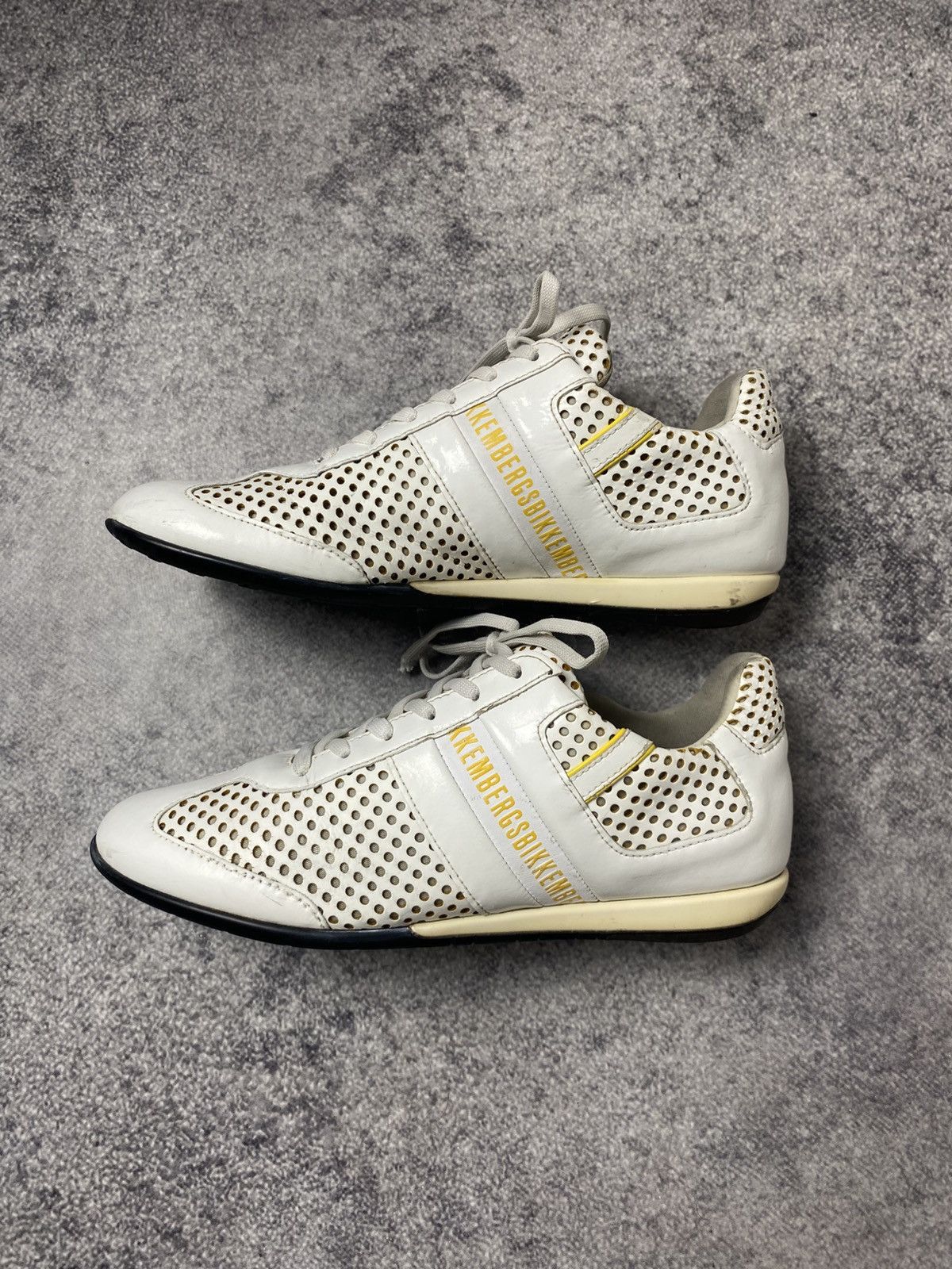 DIRK BIKKEMBERGS Y2K STYLE SHOES VINTAGE YELLOW&WHITE