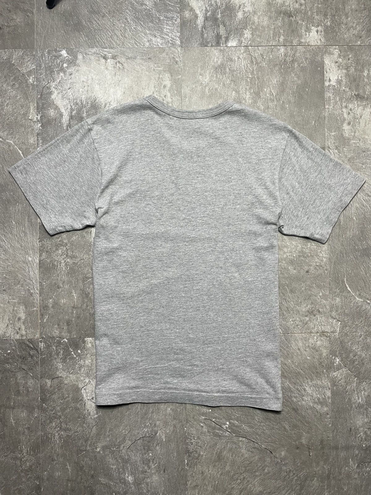 Comme des Garcons PLAY Play Comme Des Garcons CDG Tee Small gray Heart T Shirt Size US S / EU 44-46 / 1 - 3 Thumbnail