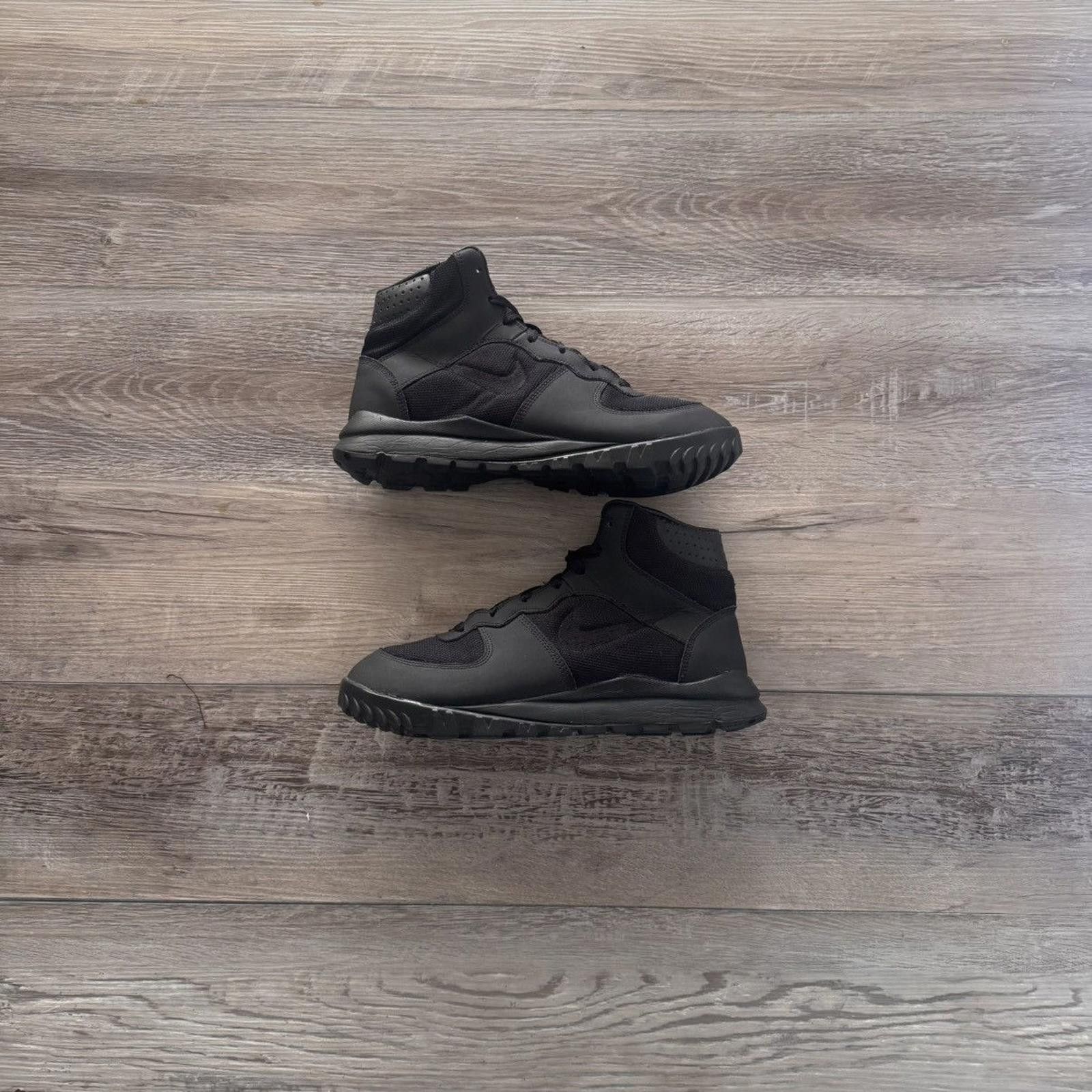 Nike NIKE • ACG Takos Mid "Black" (9M) Size US 9 / EU 42 - 1 Thumbnail