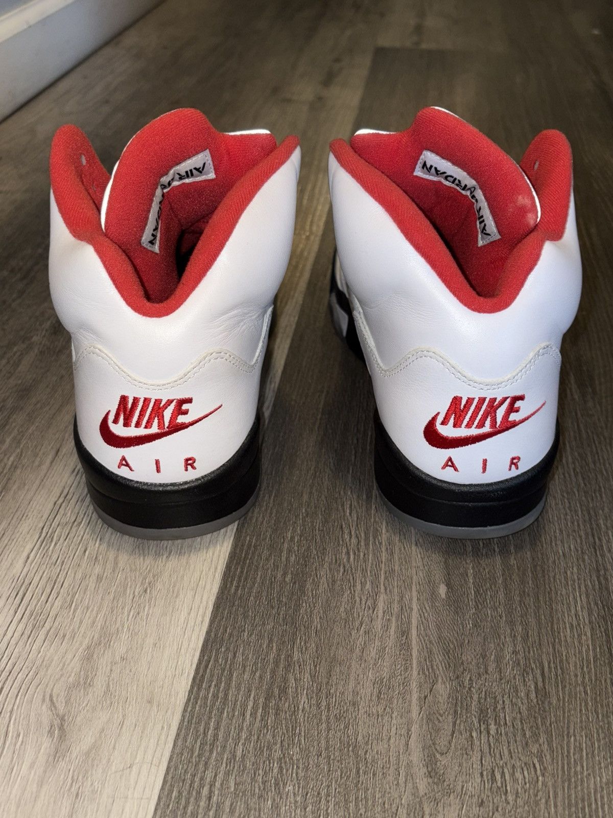 Jordan Brand Fire Red 5s Size US 9 / EU 42 - 5 Thumbnail
