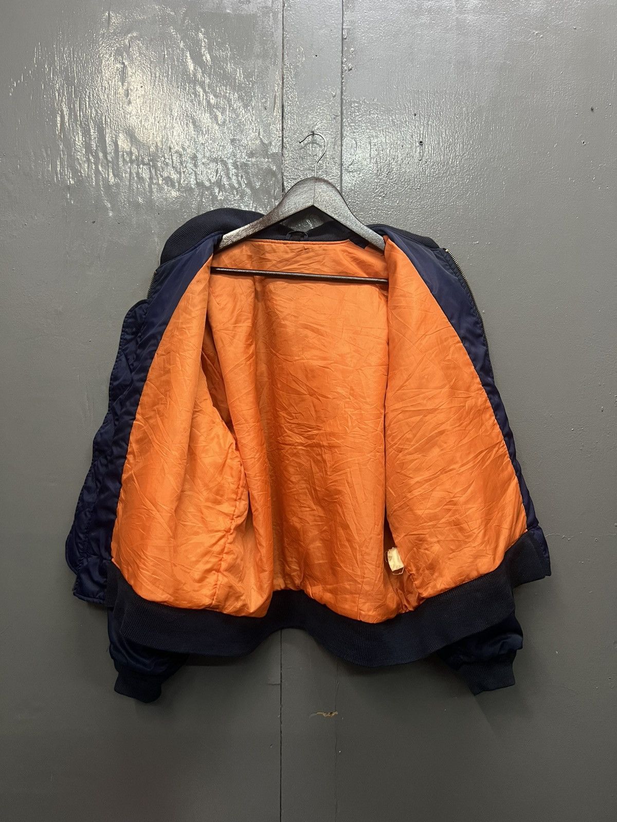 Vintage Vintage Suntory Boss Coffee Bomber Jacket Size US L / EU 52-54 / 3 - 7 Thumbnail