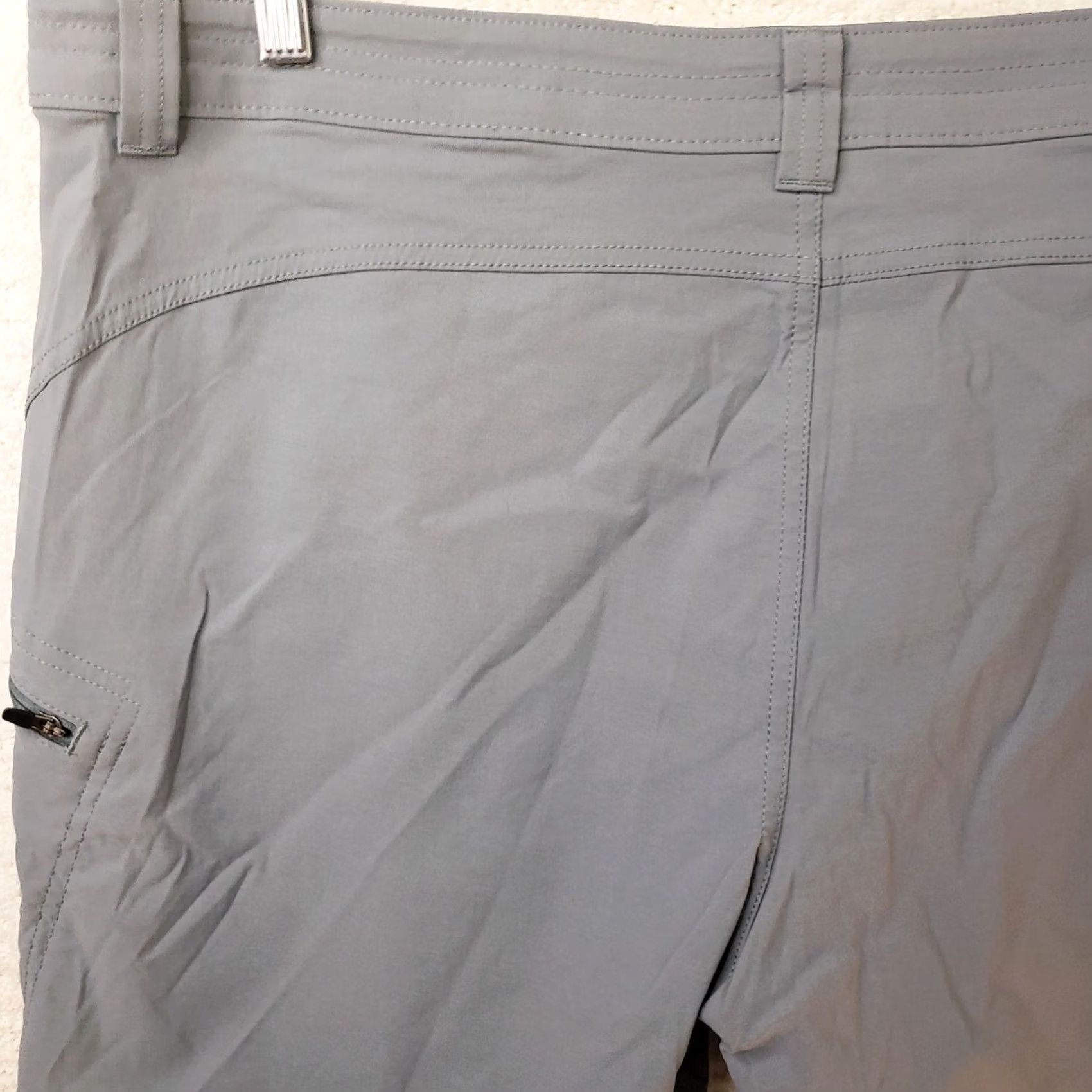 Eddie Bauer VINTAGE? No — Eddie Bauer Womens Hiking Chino Shorts Gray 7" Inseam Size 16 Nylon Stretch Regular Waist 36 Zip Size 25" / US 0 / IT 36 - 7 Thumbnail