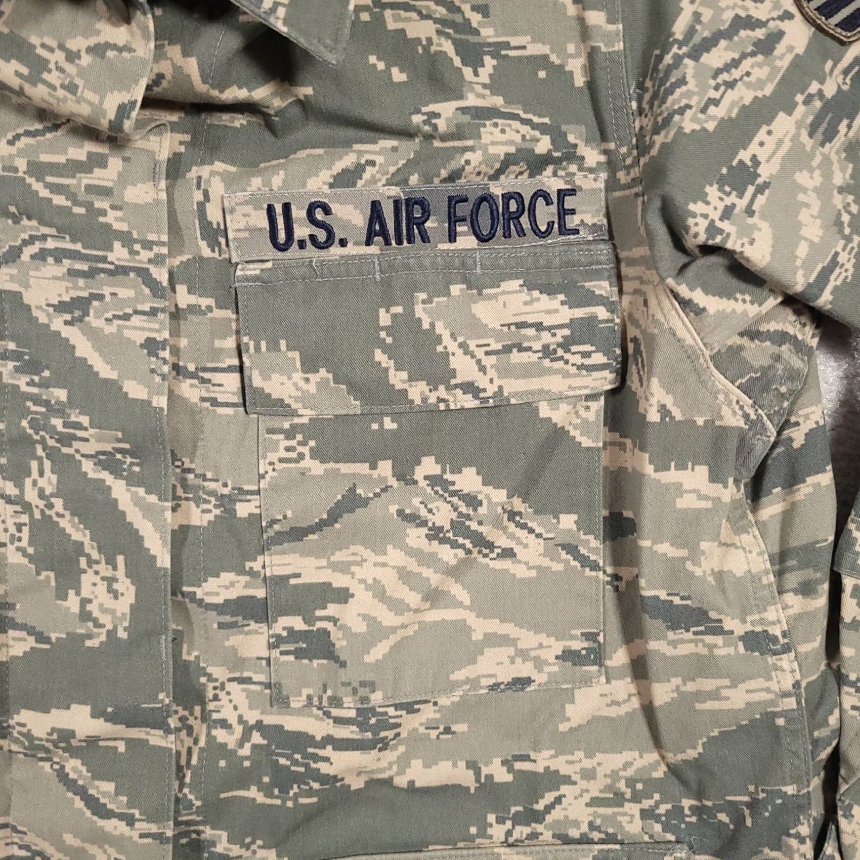 Vintage VINTAGE US Air Force Utility Coat Camouflage Women's 14 Regular Patches Button Up Heavy Size XL / US 12-14 / IT 48-50 - 4 Thumbnail