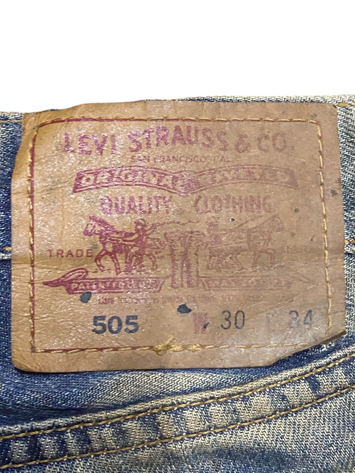 Levi's Vintage Levis 505 Mud Wash Distressed Loose Jeans Size US 30 / EU 46 - 13 Thumbnail