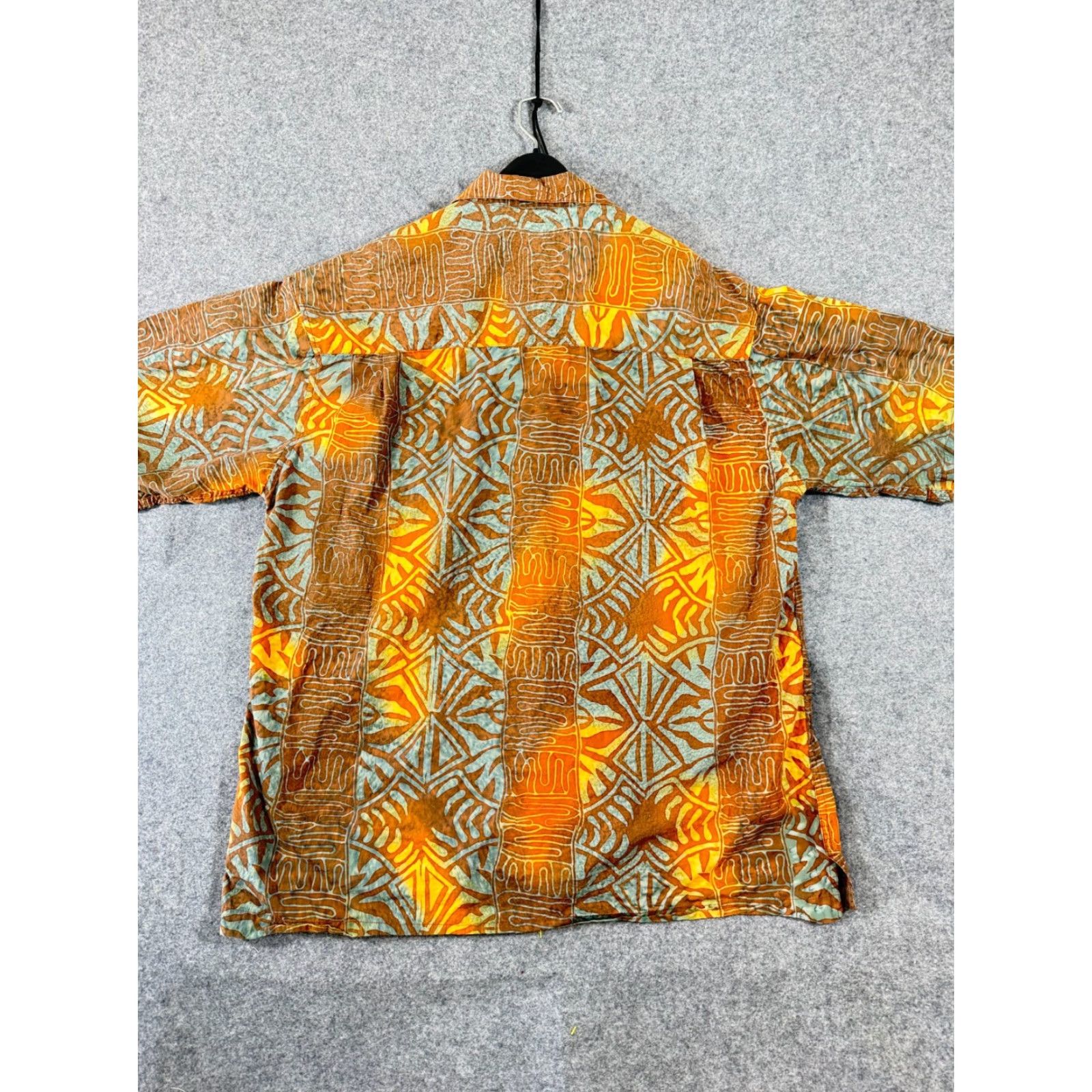 Vintage Johari West Leisure Shirt Mens XL Gold Blue Batik Print Hawaiian Short Sleeve Shirt Boys? Size US XL / EU 56 / 4 - 6 Thumbnail