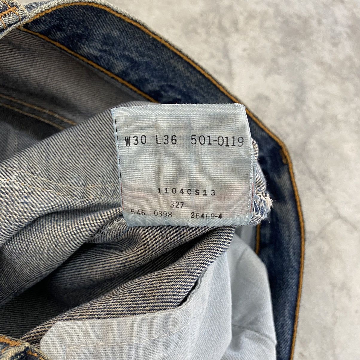Levi's Vintage 90’s Levis 501 Faded Blue Dirty Denim Jeans Size US 29 - 25 Thumbnail