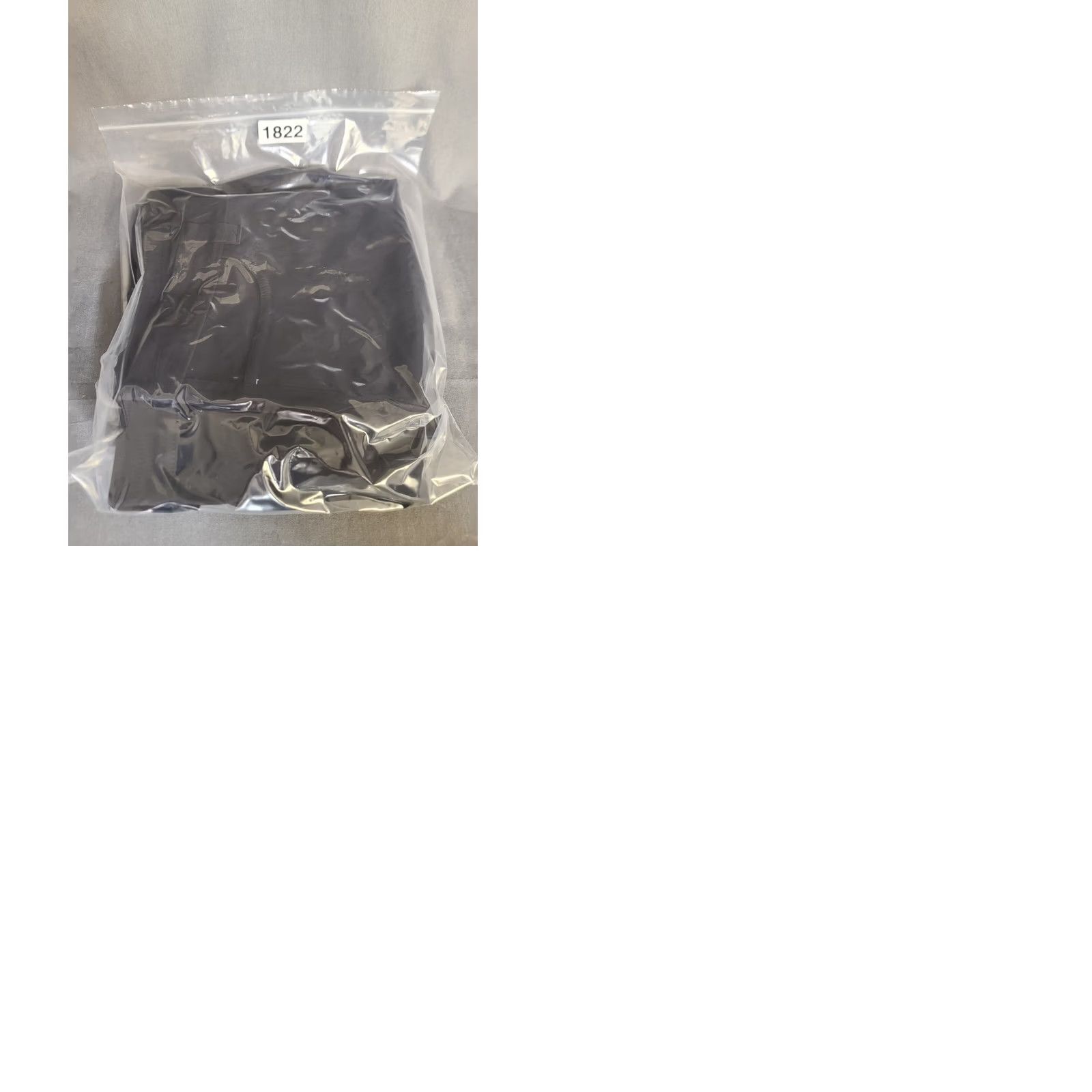 Eddie Bauer Eddie Bauer Capris Womens 6 First Ascent Cargo Regular Fit Outdoors Hiking Capris pants Black Nylon Spandex Canvas 20 in inseam 30 in waist Womens Size ONE SIZE - 10 Thumbnail