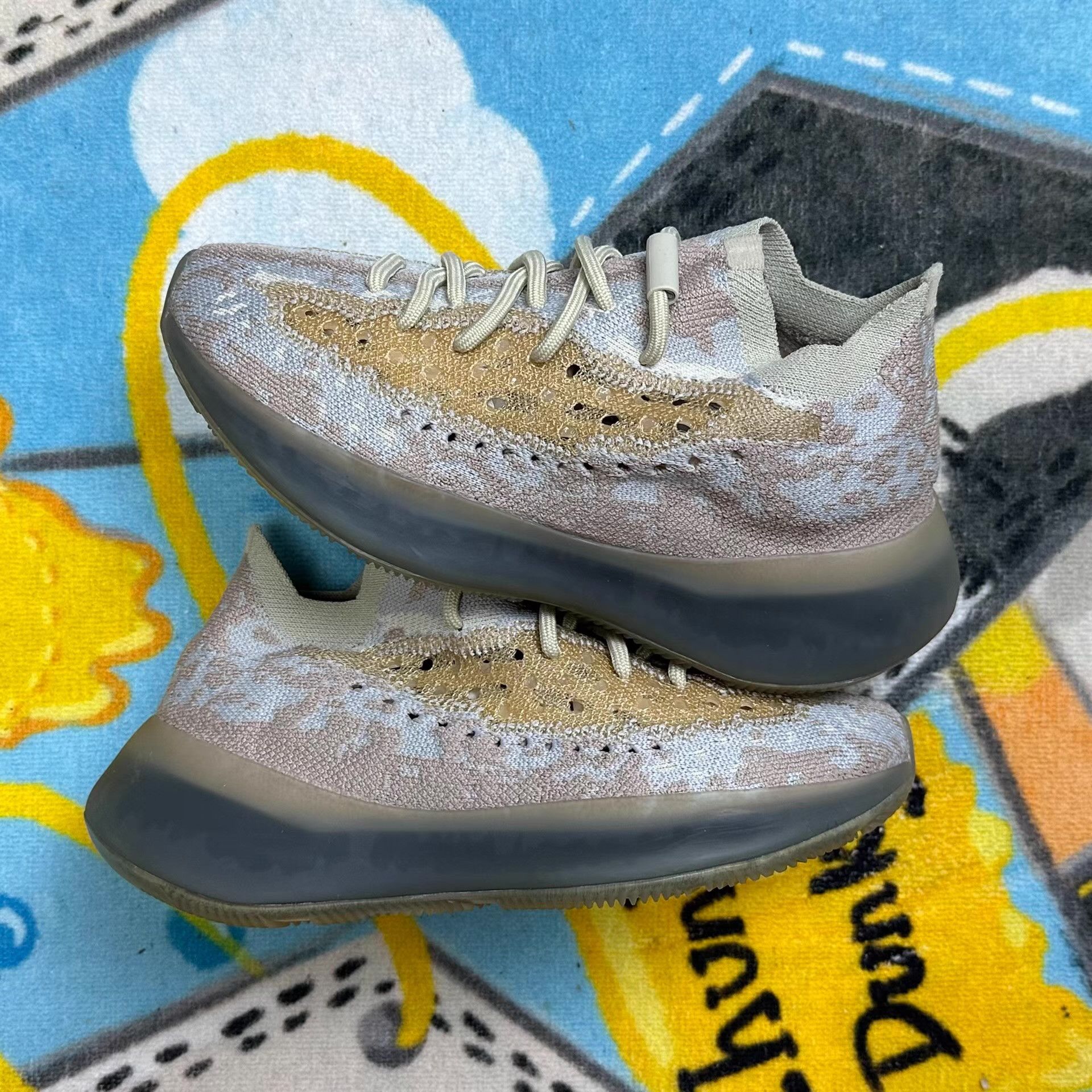 Yeezy YEEZY 380 Pepper Reflective Ｑ20 Size US 5.5 / EU 38 - 2 Thumbnail