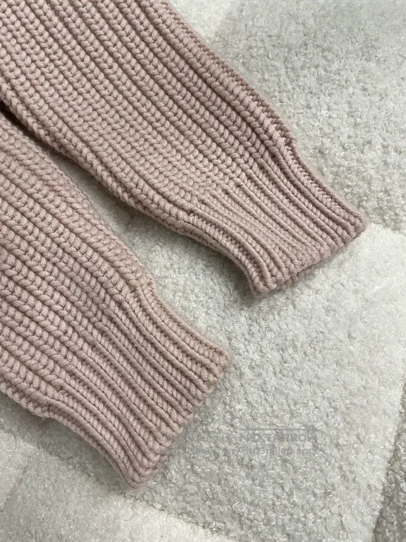 Fendi Fendi Pink Lettering Sweater Size XS / US 0-2 / IT 36-38 - 5 Thumbnail