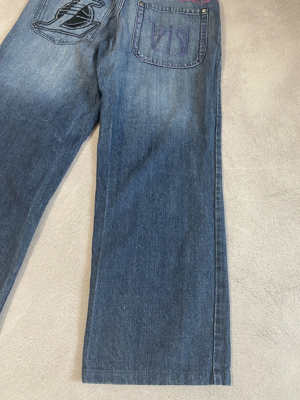 Japanese Brand × NBA × Vintage NBA UNK Lakers Baggy pants Tornado Mart style y2k jeans Size US 30 / EU 46 - 4 Thumbnail