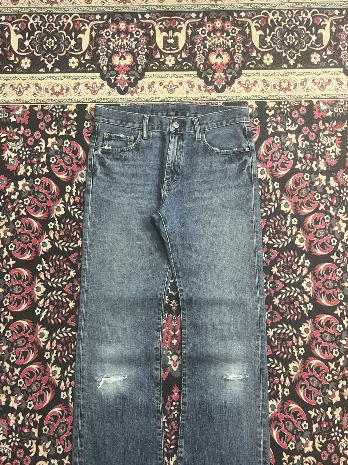Undercover × Uniqlo Vintage Uniqlo Classic Blue Washed Distressed Flare Jeans Size US 31 - 3 Thumbnail