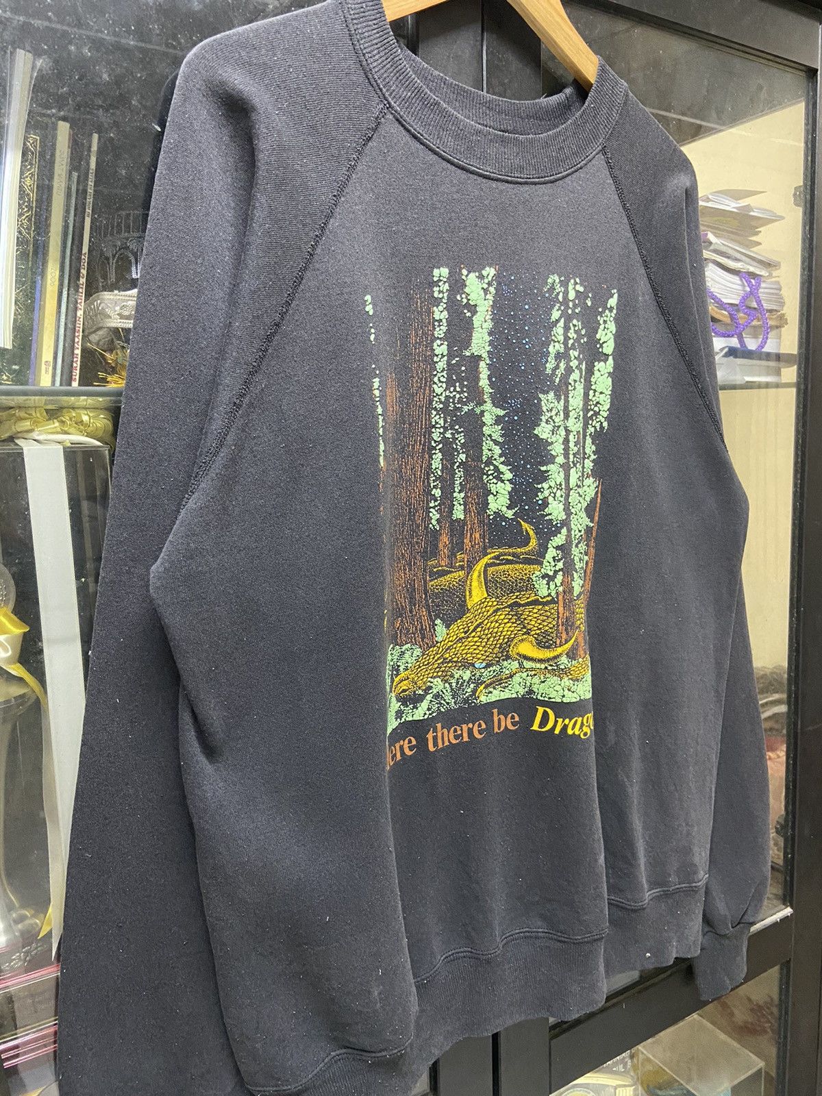 Hanes × Vintage Vintage Hanes Here There Be Dragons Sweashirt Size US XL / EU 56 / 4 - 3 Thumbnail