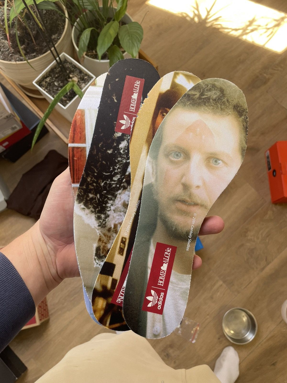 Adidas × Hypebeast Adidas Originals Forum Low x Home Alone Size US 10.5 / EU 43-44 - 7 Thumbnail