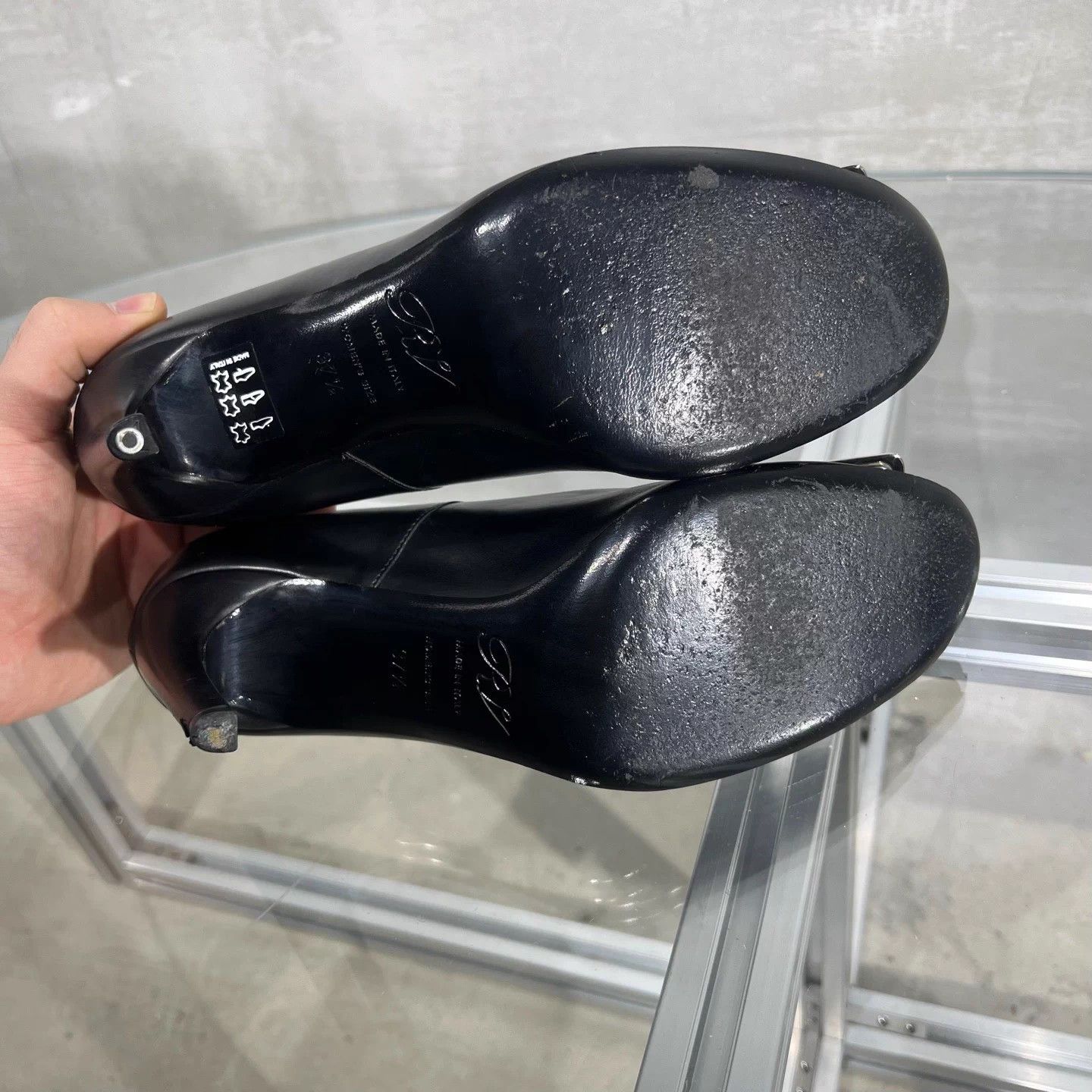 Roger Vivier RV Trompette Patent Leather Square Toe Black 37.5 Size US 6.5 / IT 36.5 - 7 Thumbnail