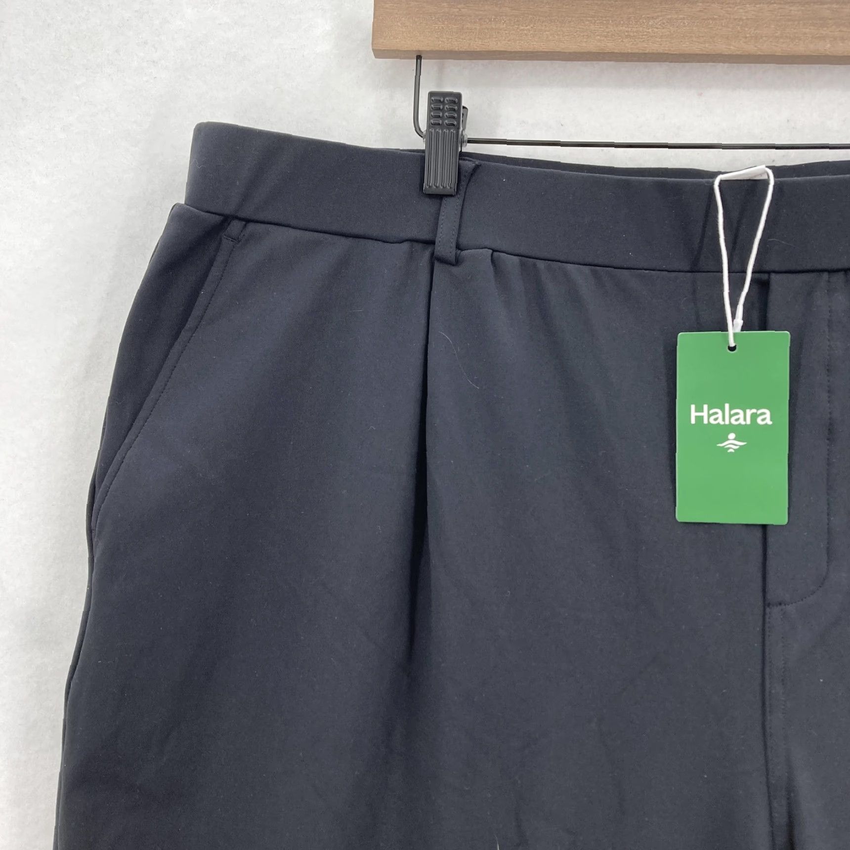 Vintage Halara Pants Womens 3X Black Wide-Leg Stretch Athleisure Trousers Pleated Front Pants Size 40" / US 18 - 3 Thumbnail
