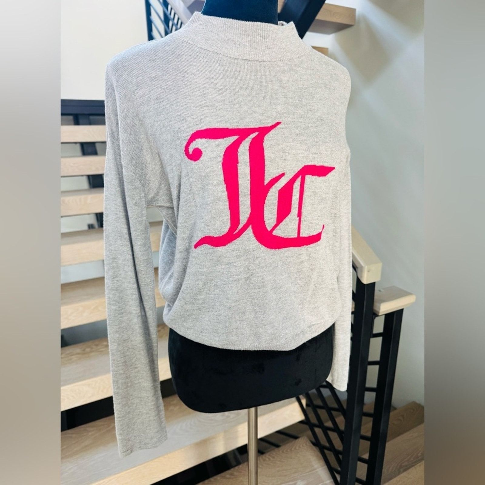 Juicy Couture New Juicy Couture Chic Gray Sweater with Pink Logo size S Size S / US 4 / IT 40 - 3 Thumbnail