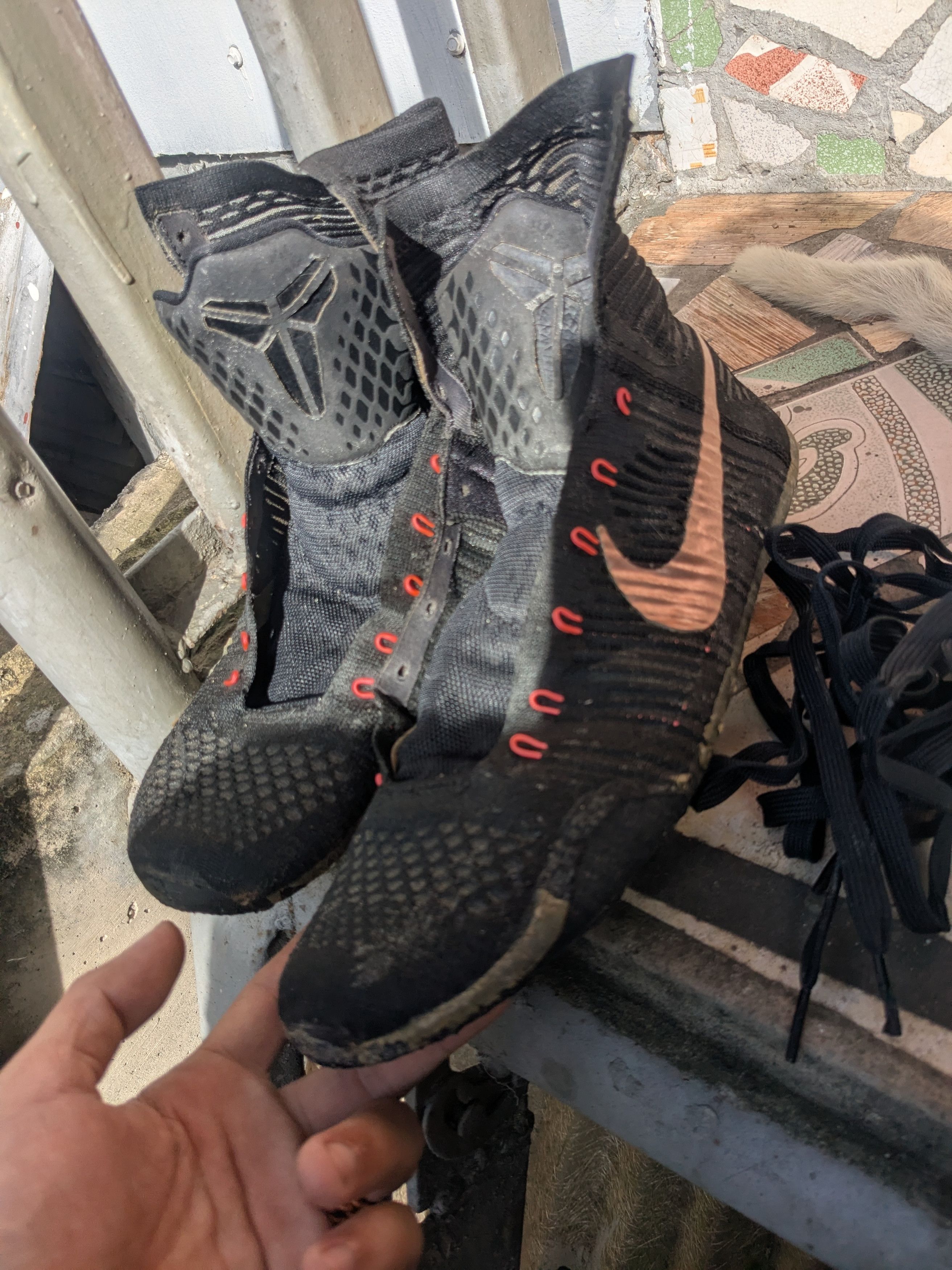 Nike Nike Kobe 10 elite rose gold need outsole replacement Size US 11 / EU 44 - 10 Thumbnail