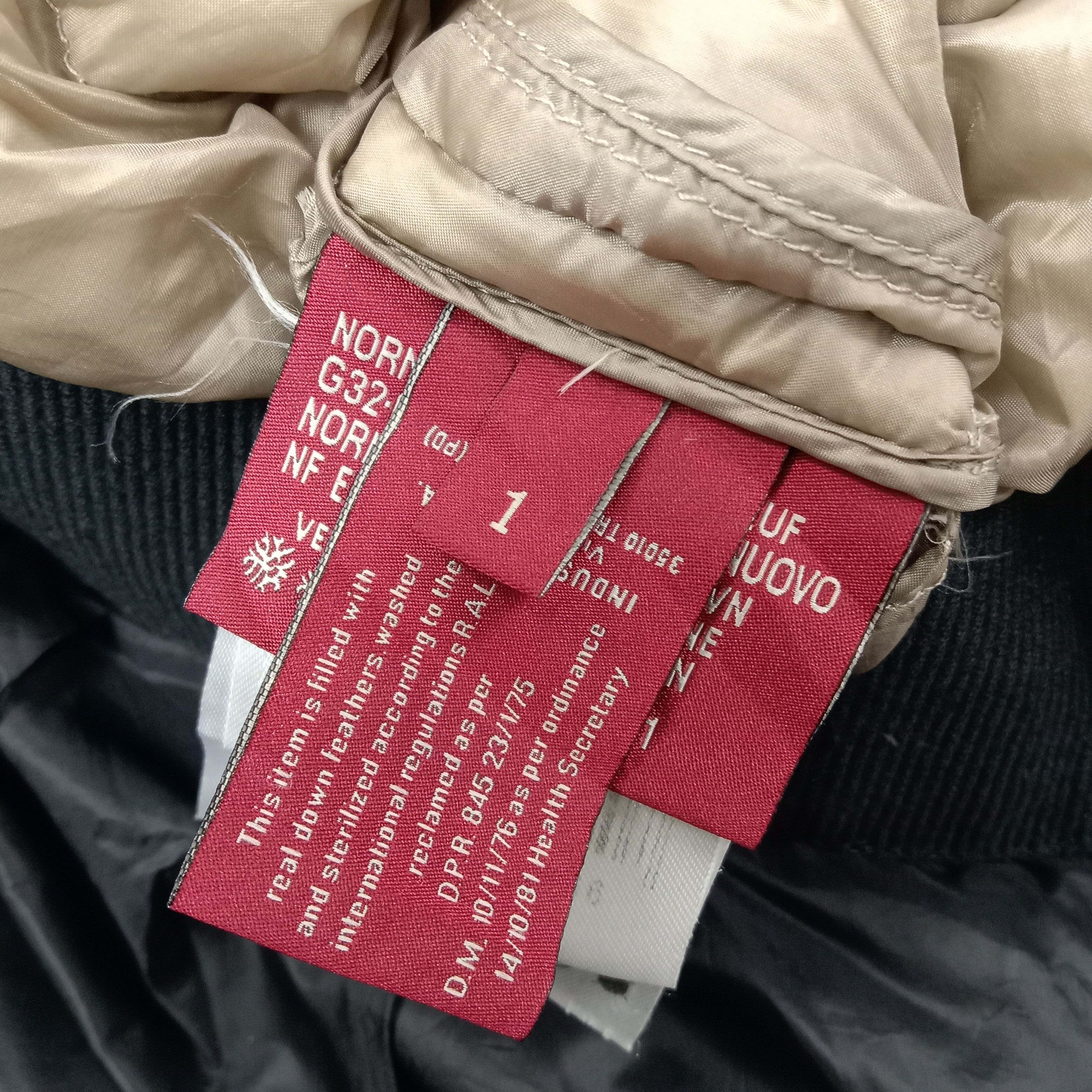 Moncler Moncler Italian Brand Puffer Jacket C247N26 Size S / US 4 / IT 40 - 10 Thumbnail