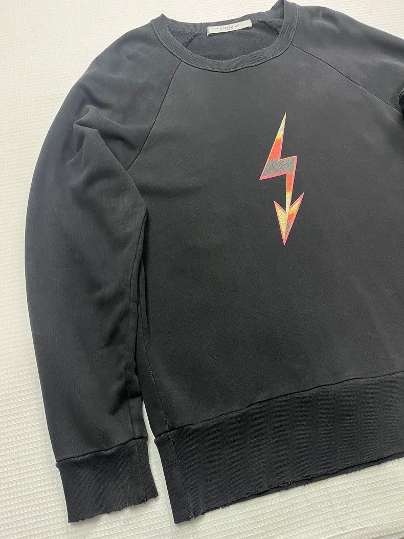 Givenchy Givenchy Black hoodie with lightning pattern, size M Size US M / EU 48-50 / 2 - 4 Thumbnail