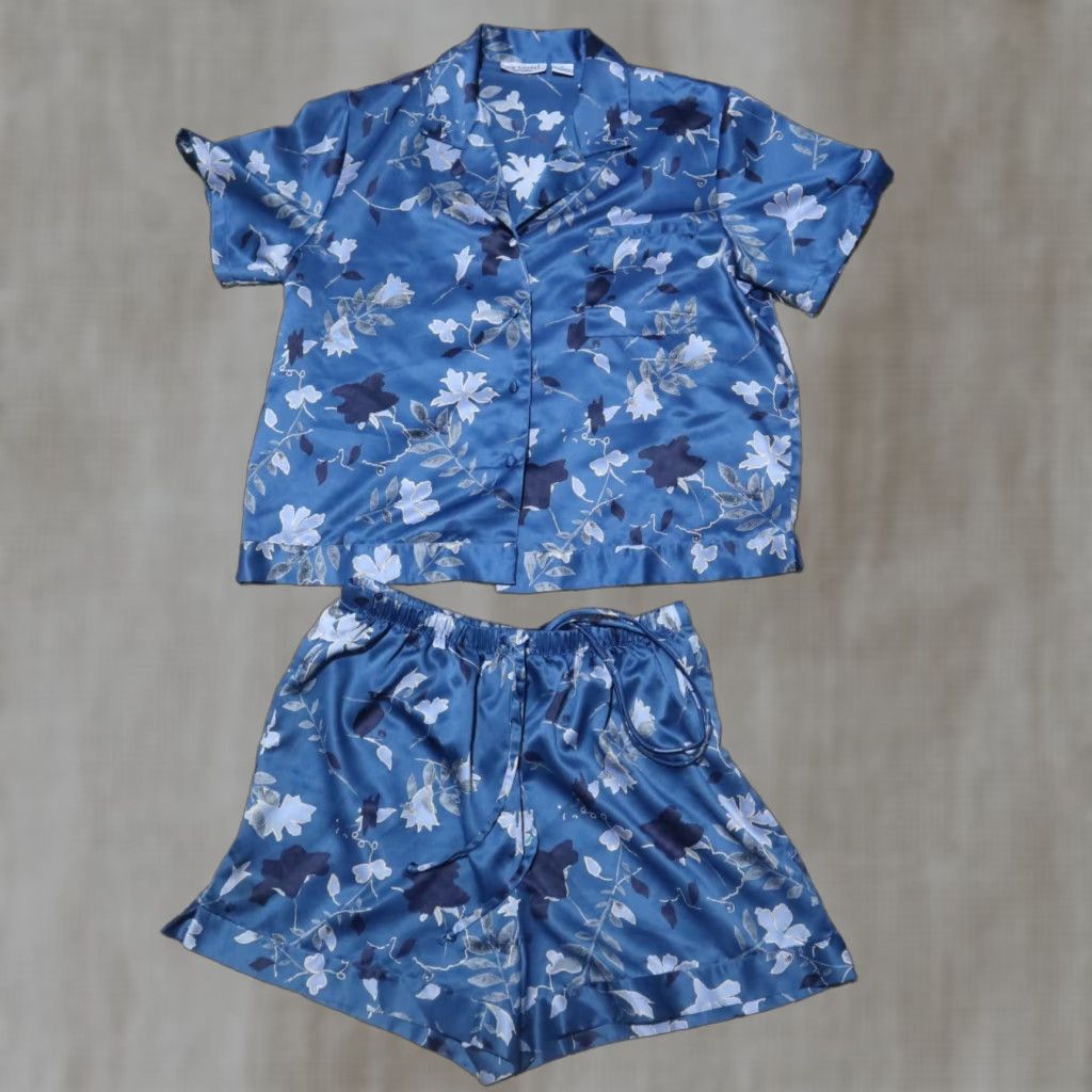 Vintage Kim Rogers Pajama Set Flowers Blue 2 piece Shirt & Bottom Women M Medium Blue Floral Medallion Fall Winter Vintage No Size ONE SIZE - 1 Thumbnail