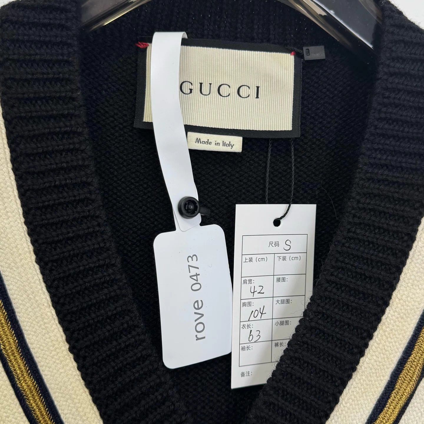 Gucci rove0473 Gucci Bee V-neck Wool Sweater Size S / US 4 / IT 40 - 6 Thumbnail