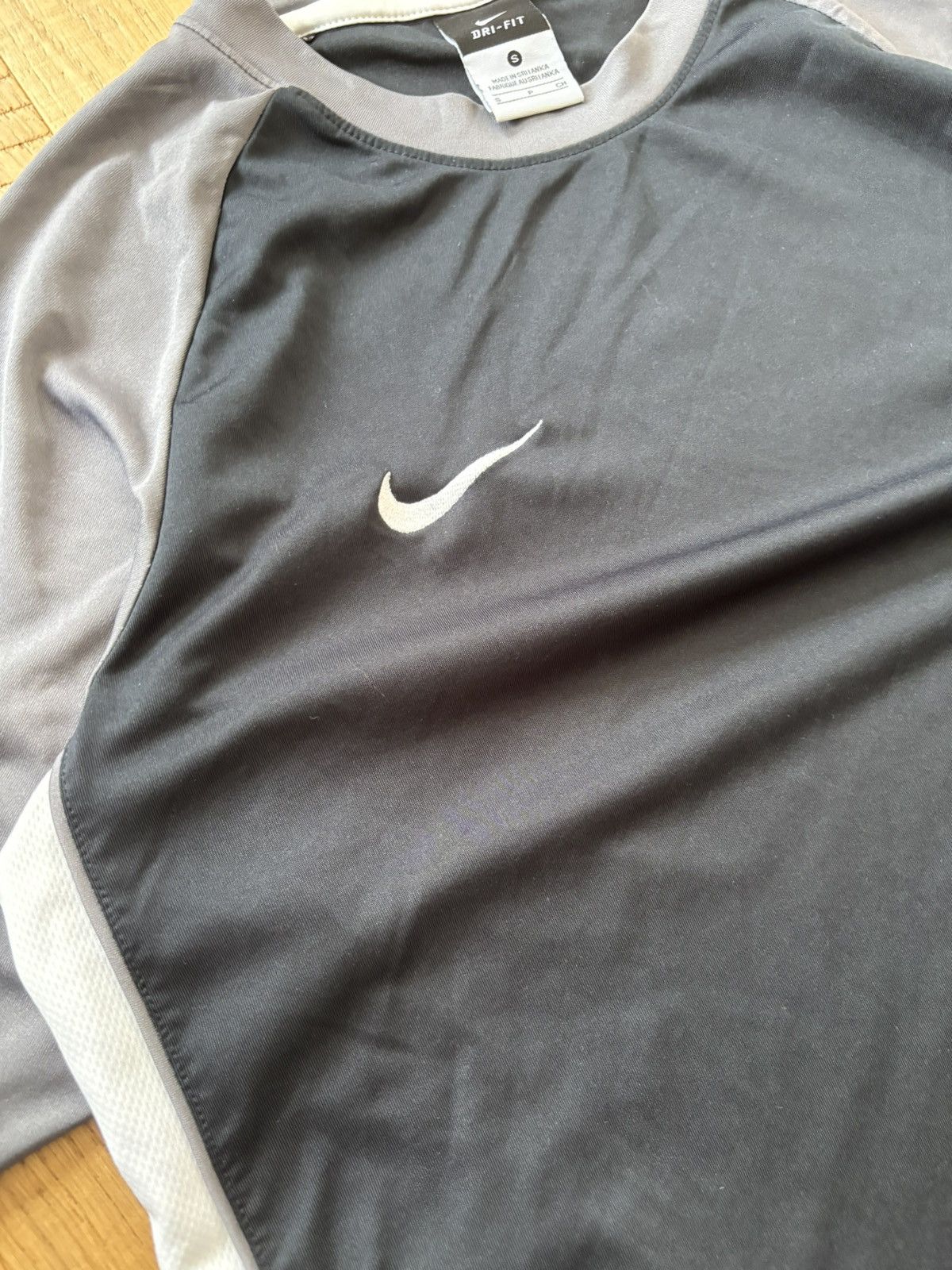 Nike Nike Dri-Fit logo tee Size US M / EU 48-50 / 2 - 2 Thumbnail