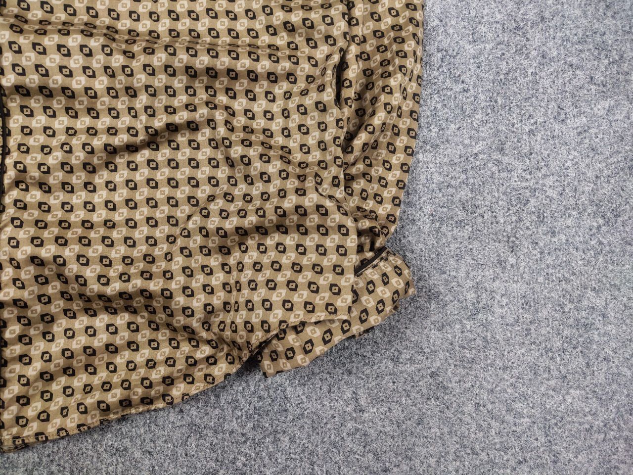 Nicole Farhi Nicole Farhi Itali Design Gold Pattern button-down shirt Size US L / EU 52-54 / 3 - 7 Thumbnail