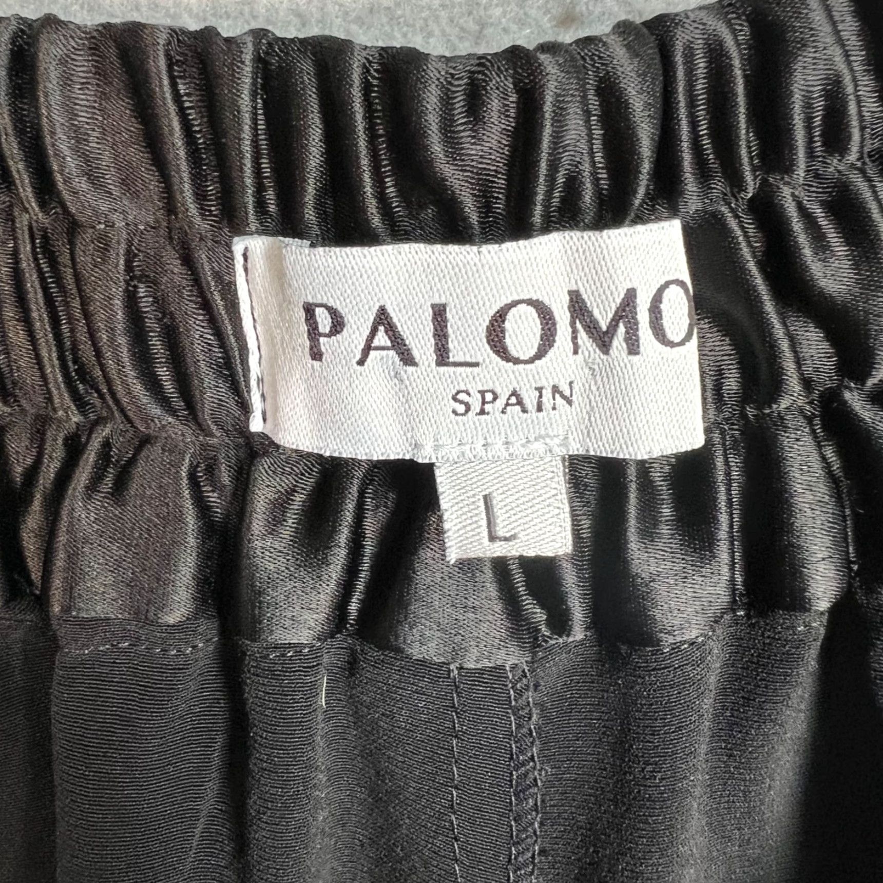 Vintage Palomo Spain Black Satin Shorts Mens Large Elastic Waist Bermuda Satin Front Flat Front Size US 33 - 3 Thumbnail