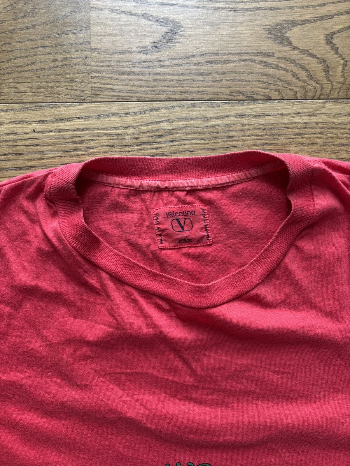 Valentino × Vintage Vintage *Rare* single stitch Valentino t shirt Size US L / EU 52-54 / 3 - 3 Thumbnail