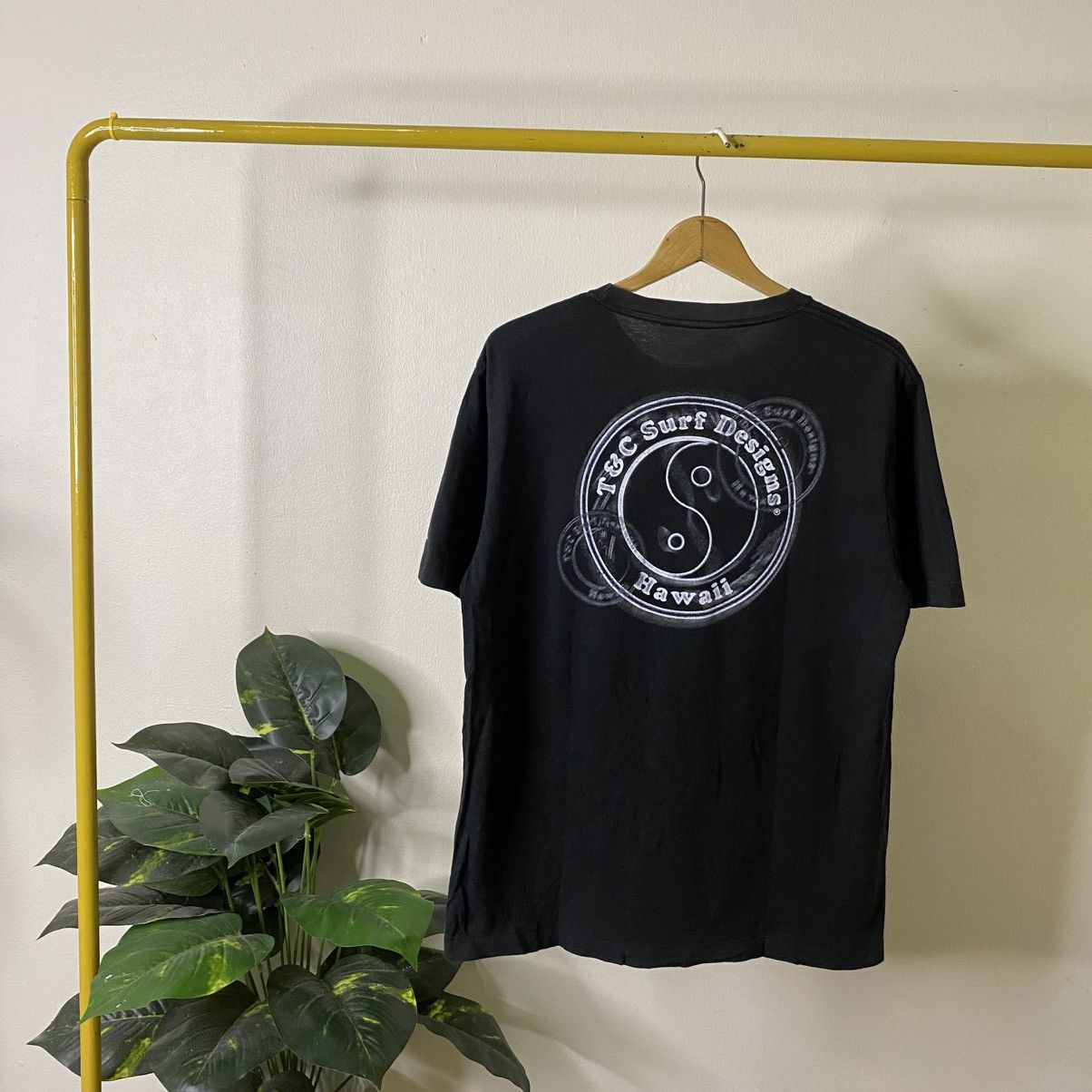 Vintage Y2K T&C Surf Design Surfing T Shirt Size US L / EU 52-54 / 3 - 1 Thumbnail
