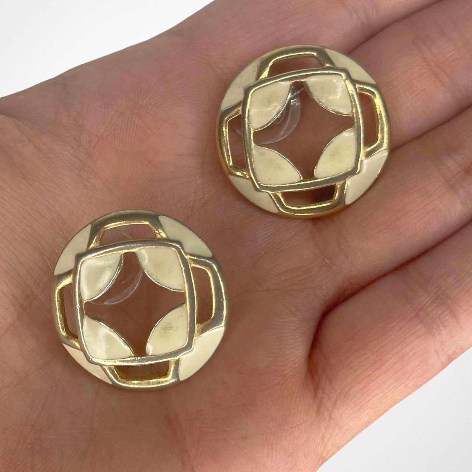 Vintage 1980s Vintage Earrings Cream & Gold Geometric Stud Earrings Size ONE SIZE - 3 Thumbnail