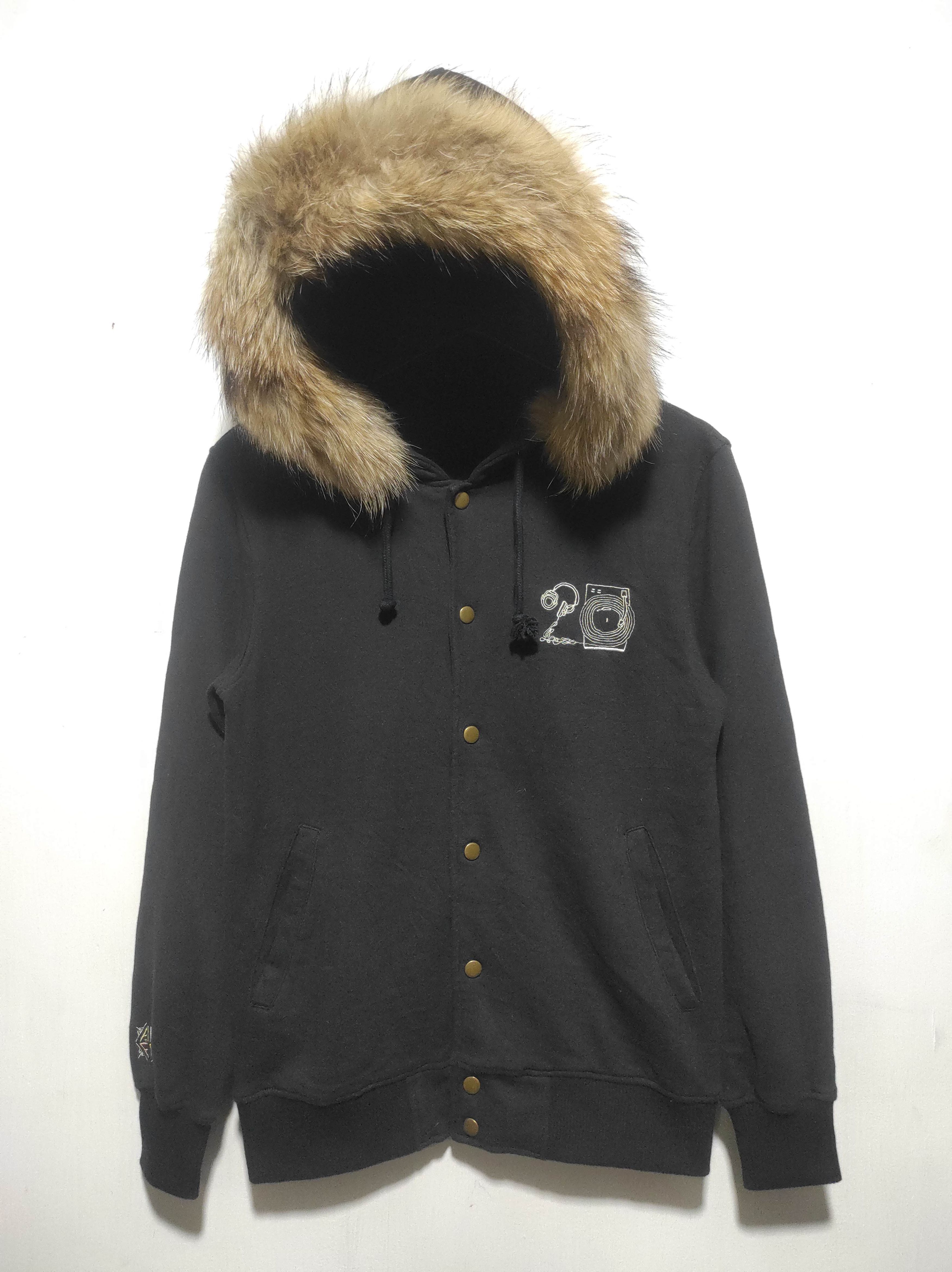 Band Tees Asian Kung Fu Fur Hoodie IfSixWasNine LGB style Size US S / EU 44-46 / 1 - 3 Thumbnail