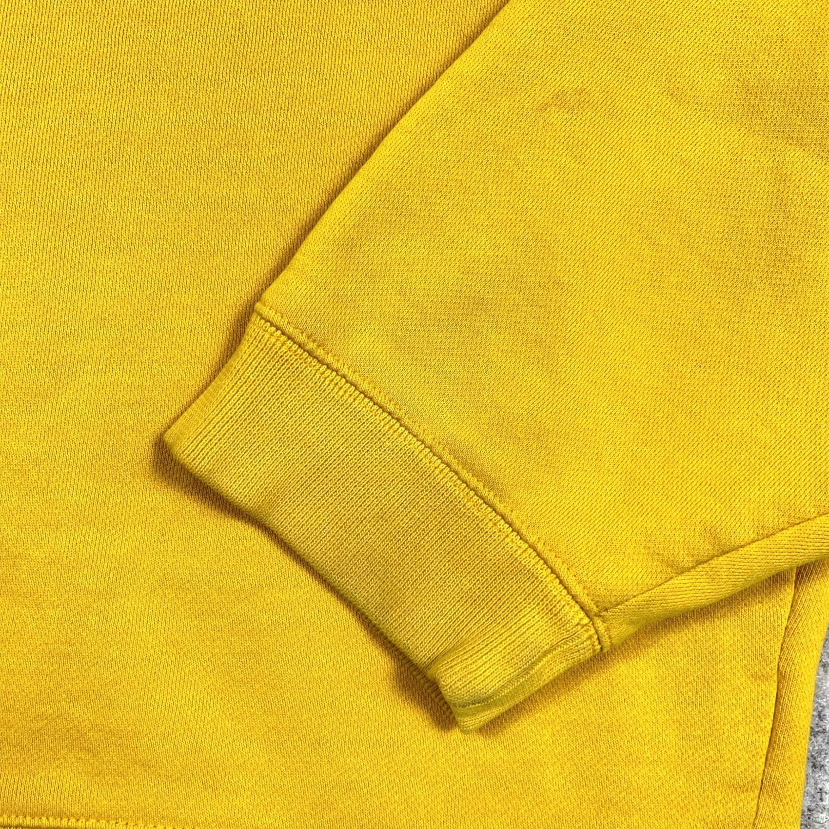 Chaps VINTAGE Chaps Ralph Lauren Sweatshirt Men 2XL Yellow Script 90s Grunge Pullover Crew Neck Long Sleeve Cardigan? Size US XXL / EU 58 / 5 - 4 Thumbnail
