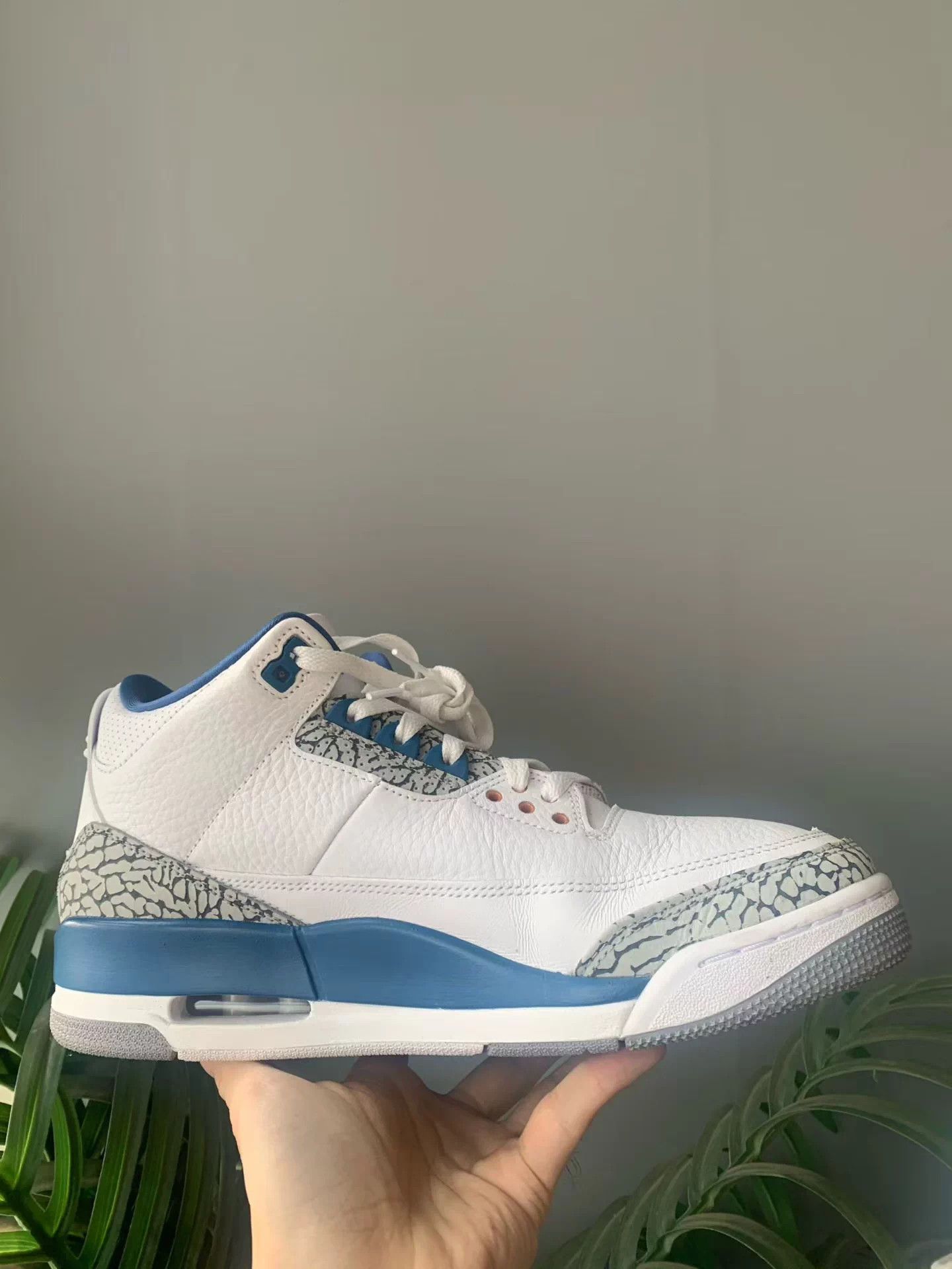 Nike AJ3 Wizards 43 2xWorn with Box Original Insoles Size US 10 / EU 43 - 3 Thumbnail