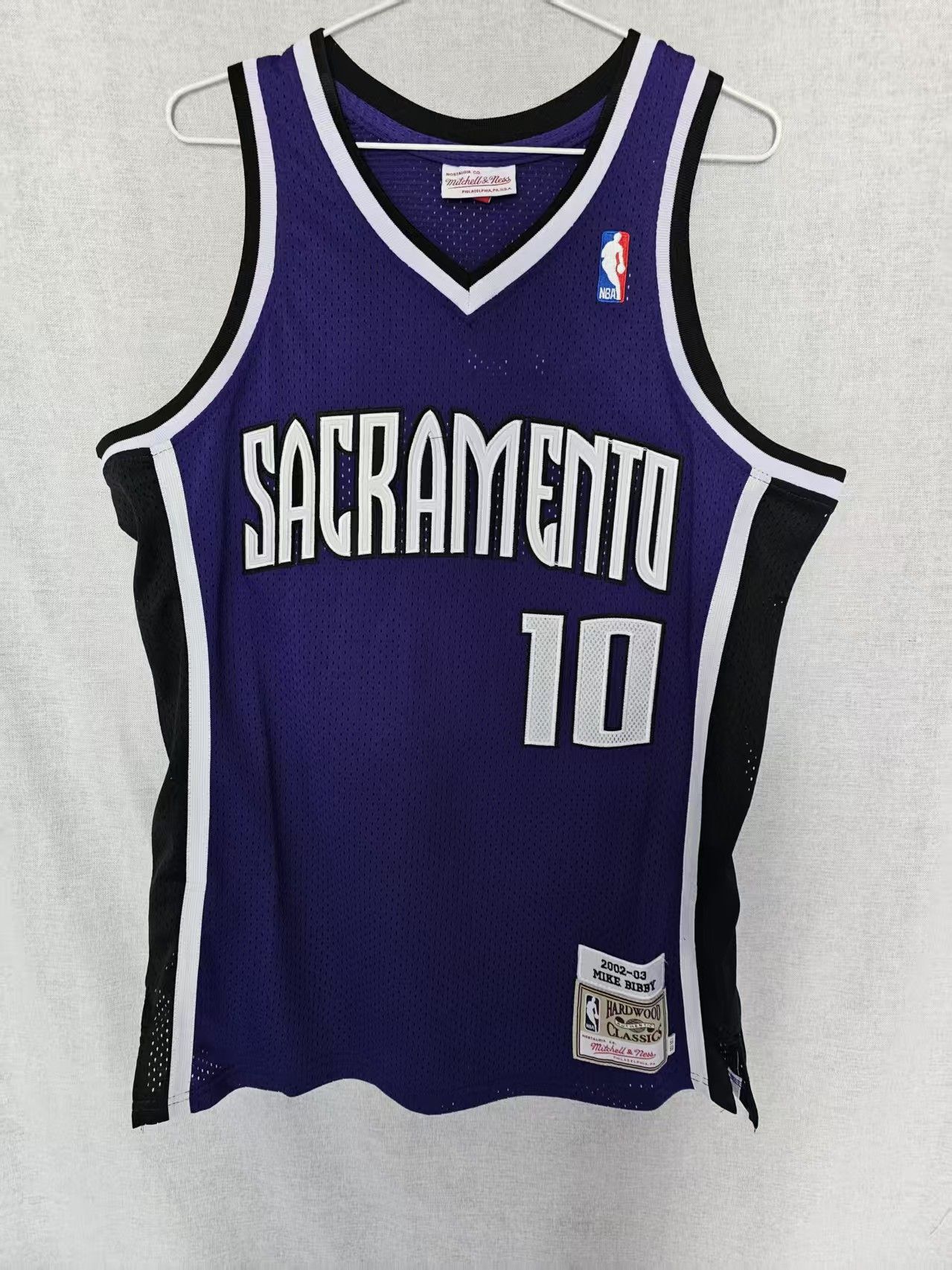 NBA Sacramento Kings #10 Mike Bibby Jersey Double Stitched Size US M / EU 48-50 / 2 - 2 Thumbnail