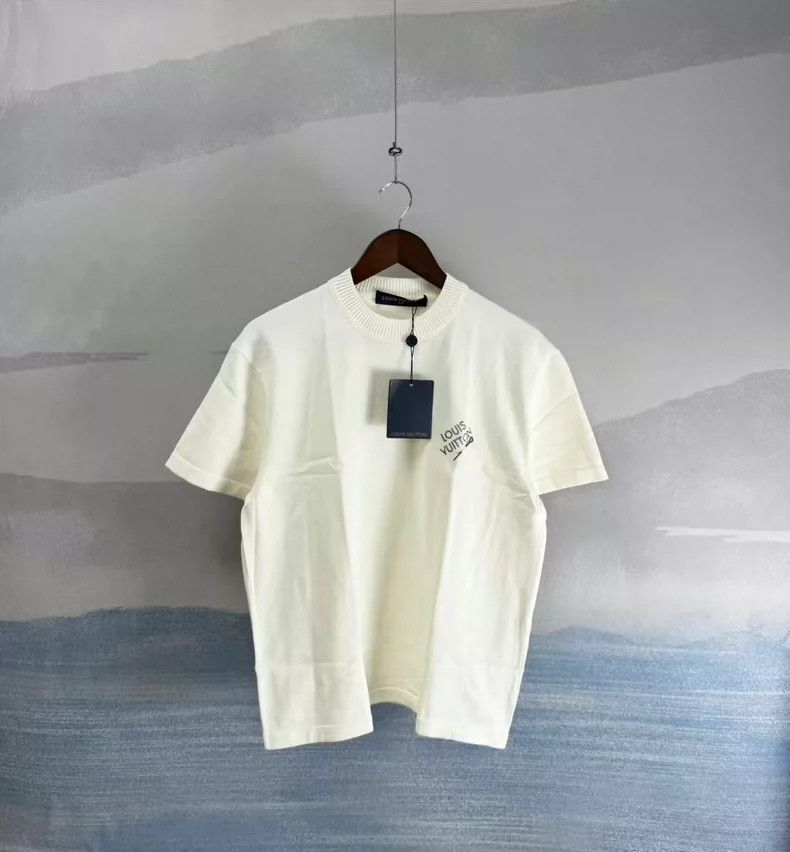 Louis Vuitton louis vuitton white short sleeve knit top-dmc Size US S / EU 44-46 / 1 - 1 Thumbnail
