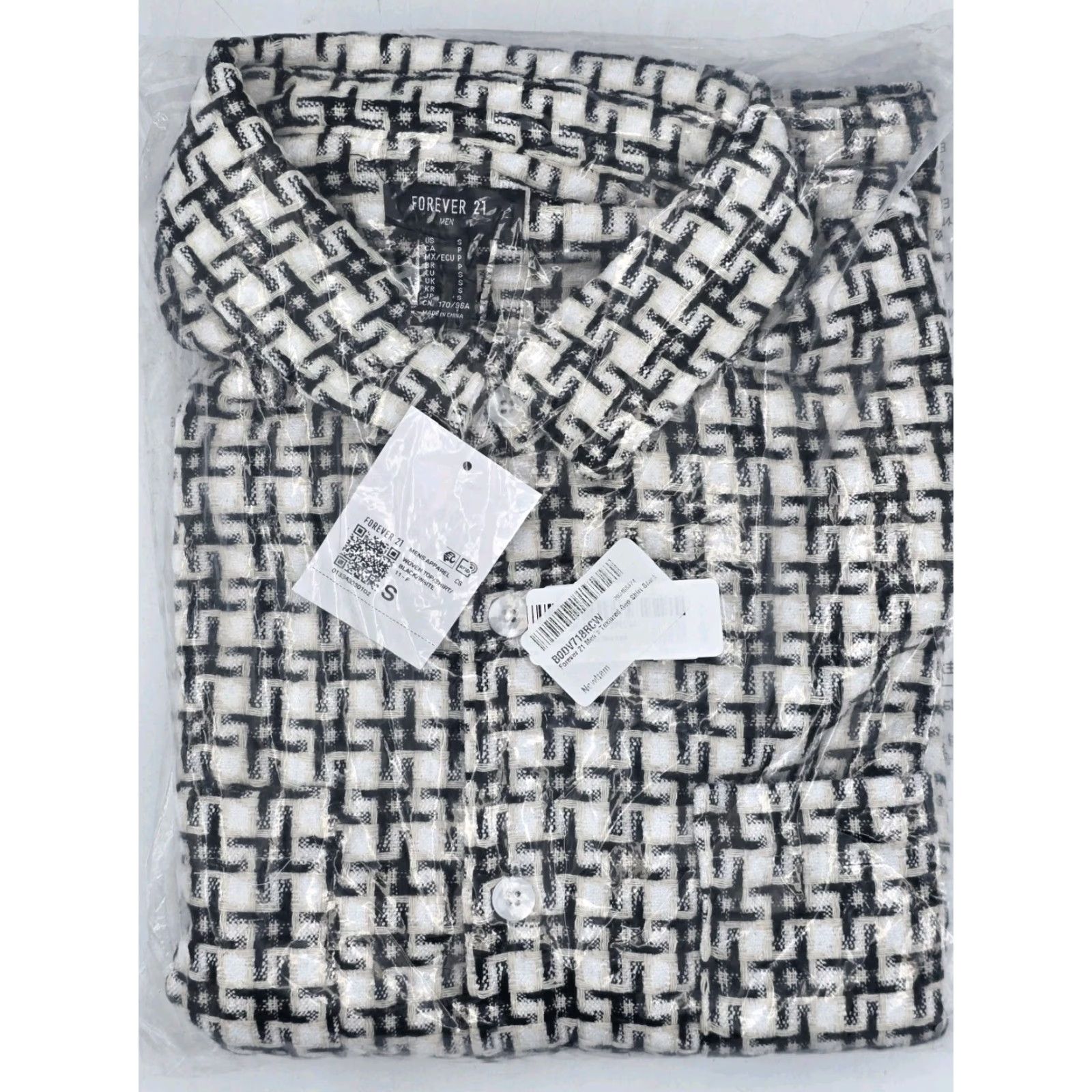 Forever 21 FOREVER 21 Shirt - Men - NWT Textured Geo - Black/White - Size S - Button-Up, Short Sleeve Size US S / EU 44-46 / 1 - 2 Thumbnail