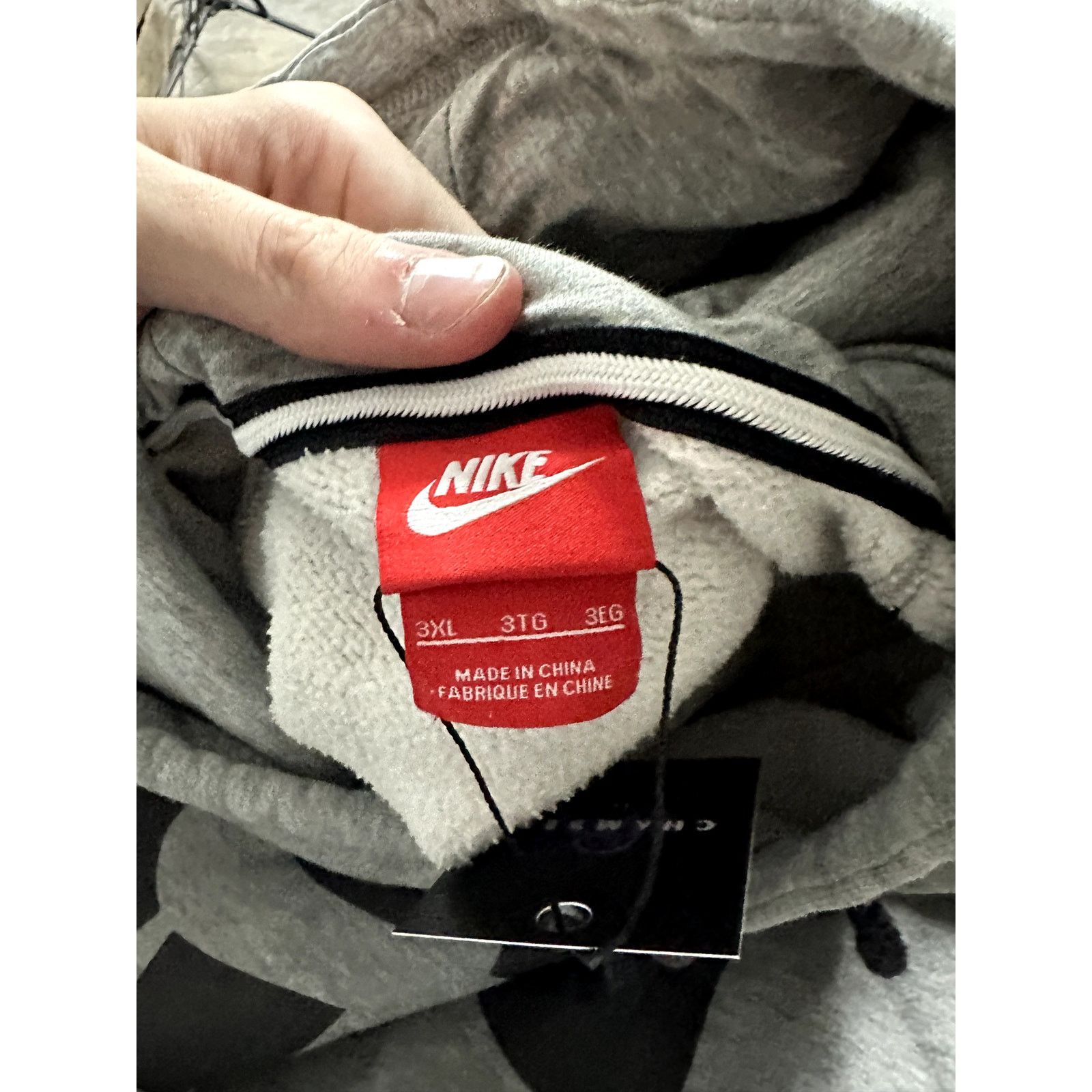 Nike Nike NYC Hoodie Grey 3XL Used Size US XXL / EU 58 / 5 - 4 Thumbnail