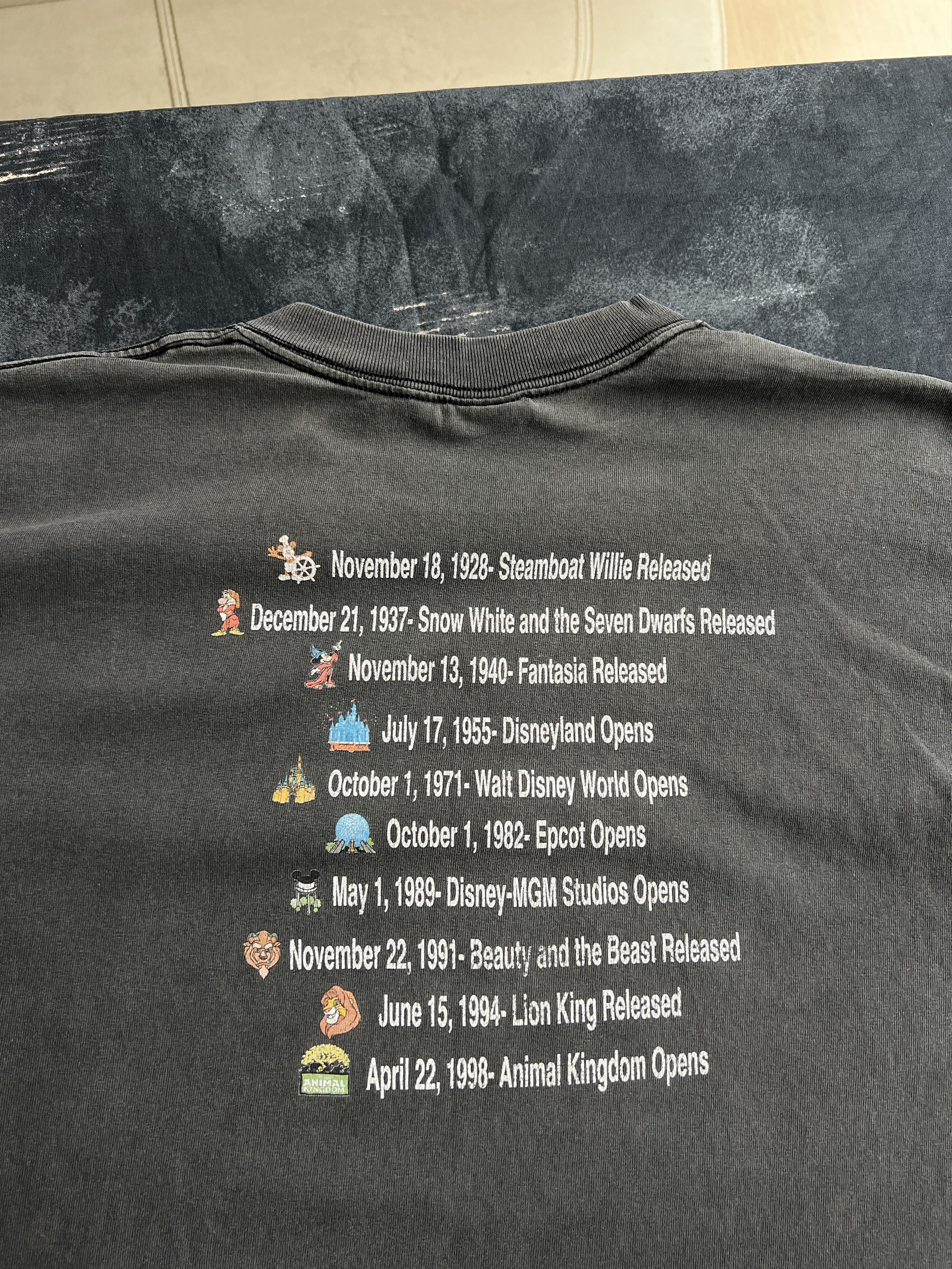 Cartoon Network Vintage 90s Walt Disney Worlds Cartoons Disneyland T-shirt Size US M / EU 48-50 / 2 - 15 Thumbnail