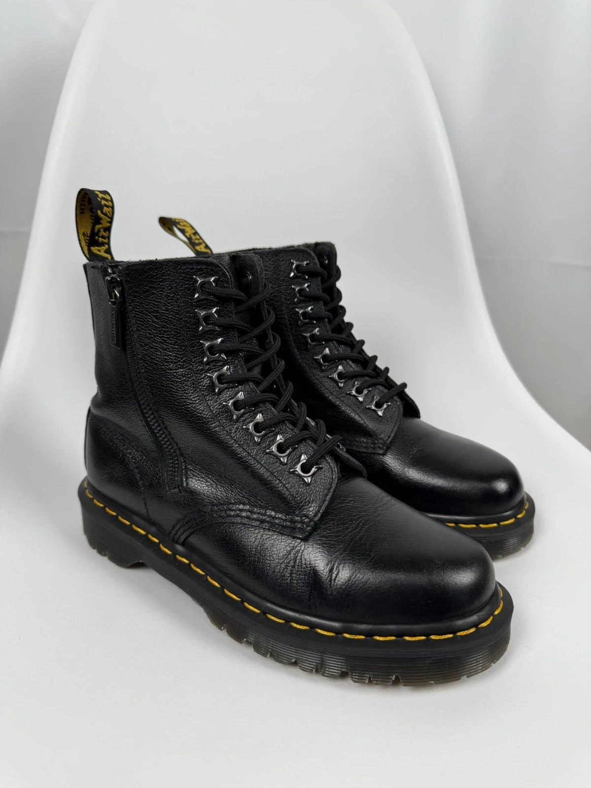 Dr. Martens Dr. Martens Ankle Boots Zip Genuine Leather size 38 Size US 7 / IT 37 - 1 Thumbnail