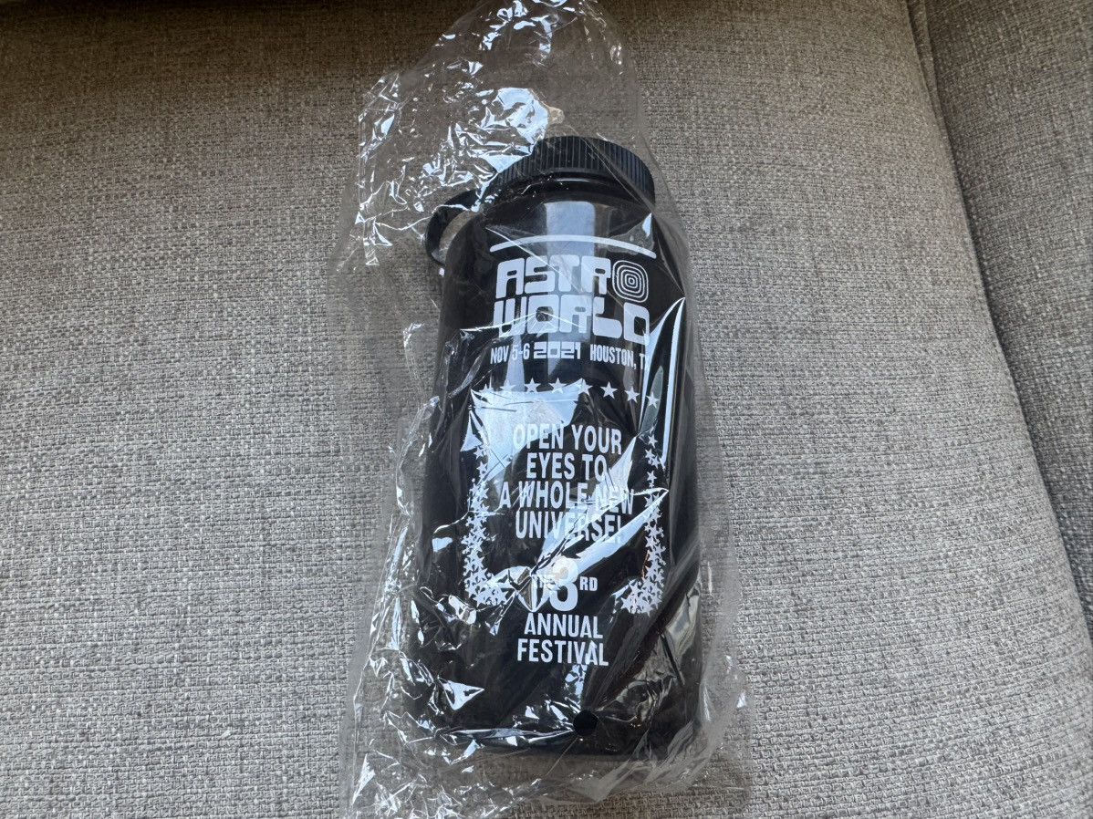 Travis Scott Travis Scott 2021 Astroworld Festival Black Water Bottle Size ONE SIZE - 5 Thumbnail