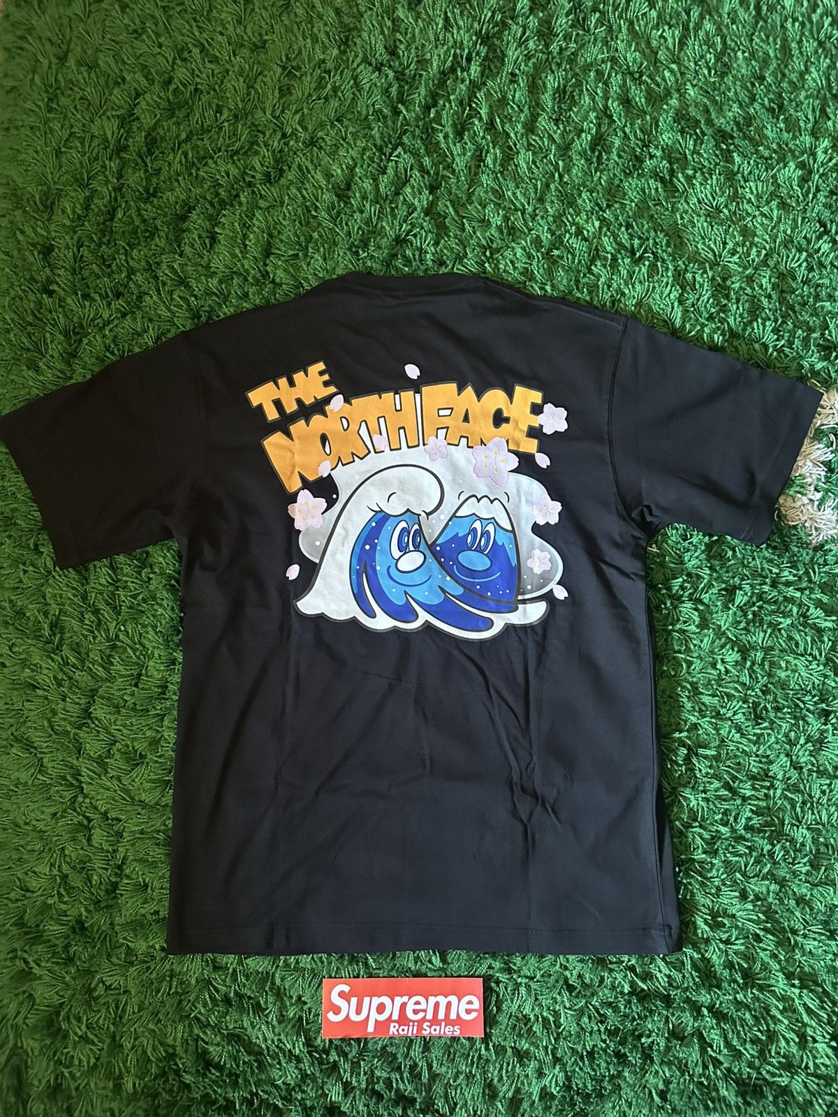 The North Face TNF Japan Graphic Tee Size US M / EU 48-50 / 2 - 1 Thumbnail