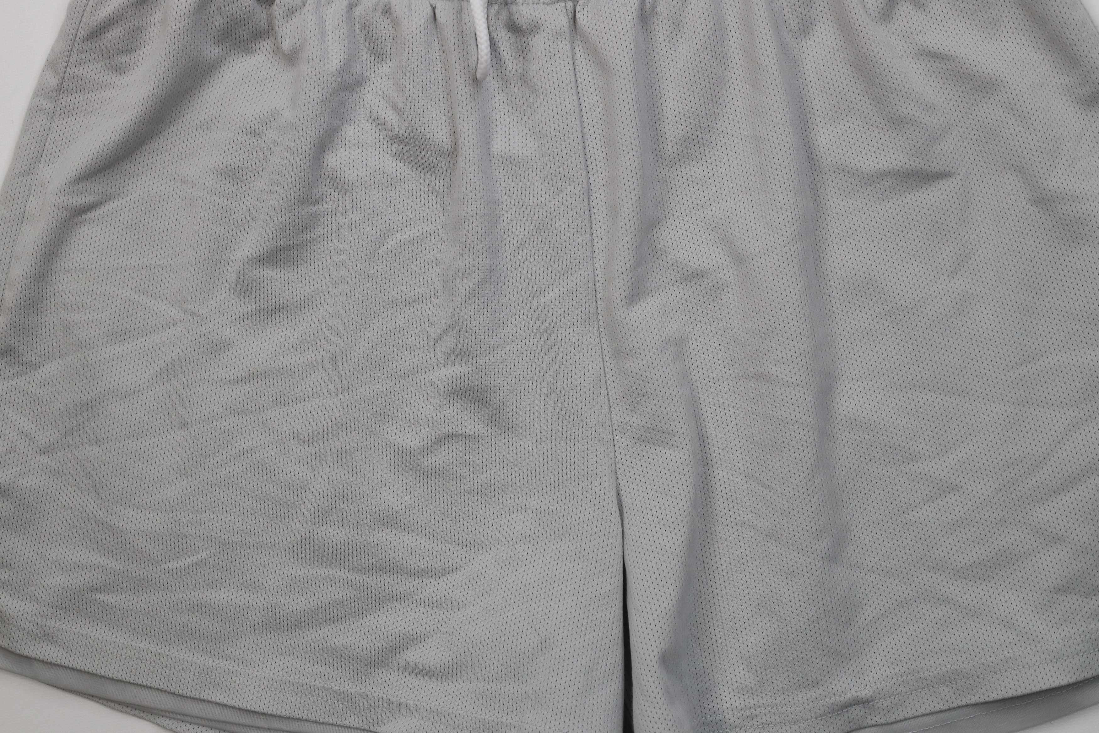 Reebok Vintage 90s Y2K Reebok Logo Above Knee Mesh Shorts Gray 4" Size US 34 / EU 50 - 3 Thumbnail
