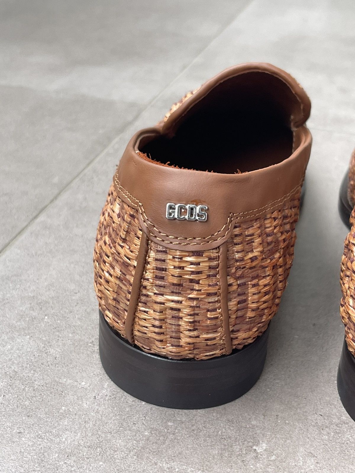GCDS !DS! SS24 GCDS Monogram Rafia Brown Loafers Size US 11 / EU 44 - 11 Thumbnail