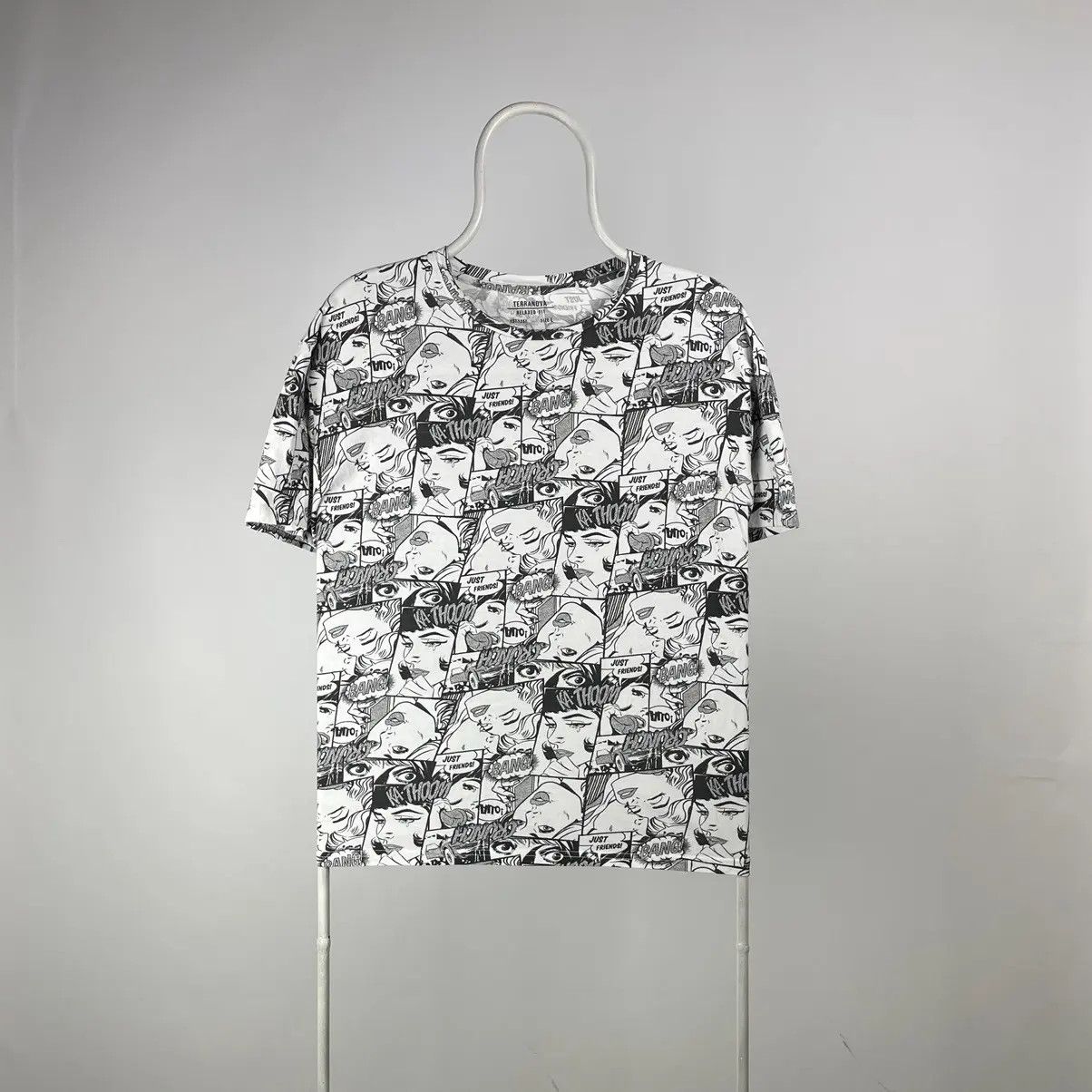 Japanese Brand Comics T-shirt multi logo band tee size Small Size US S / EU 44-46 / 1 - 1 Thumbnail